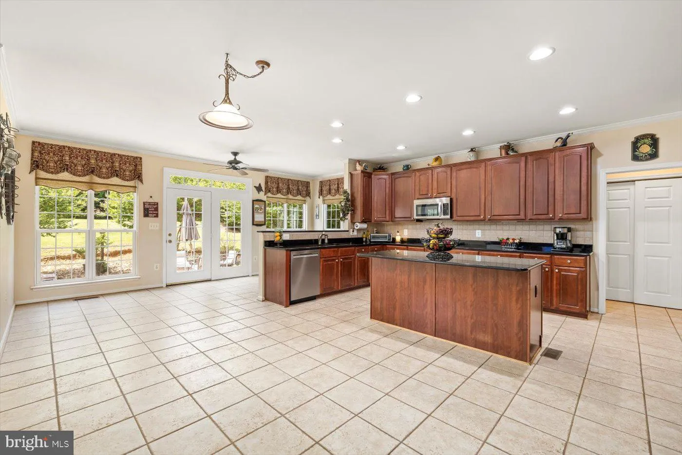 Fredericksburg, Virginia 22408, United States, 4 Bedrooms Bedrooms, ,3 BathroomsBathrooms,Residential,Active,121309