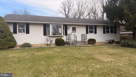 Homes For Sale - 4059 Mauch Chunk Road<br/> COPLAY, PA 18037