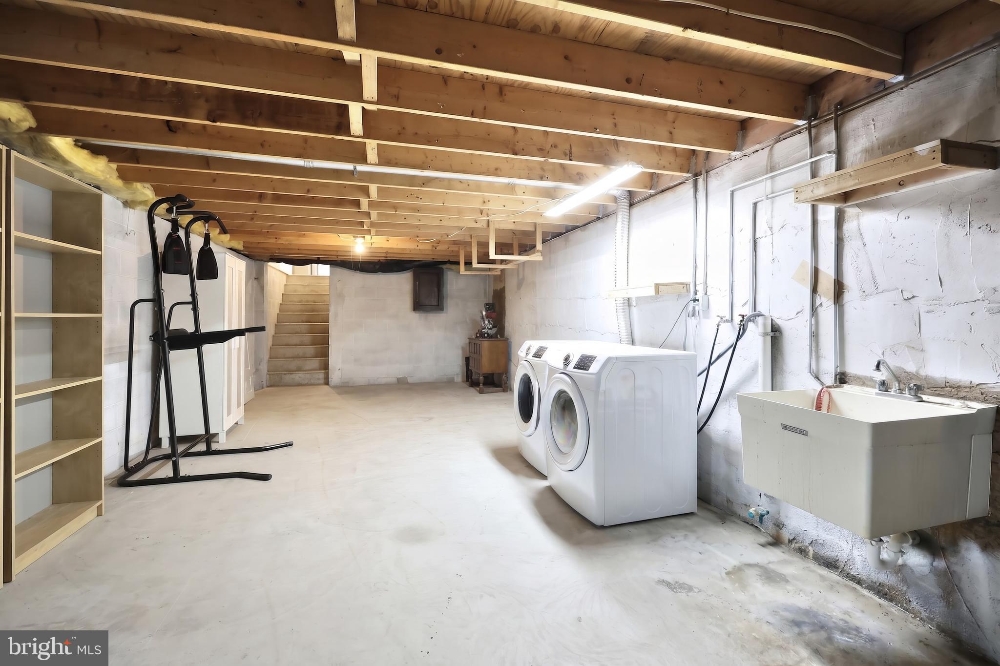 WASHINGTON SQUARE - Residential