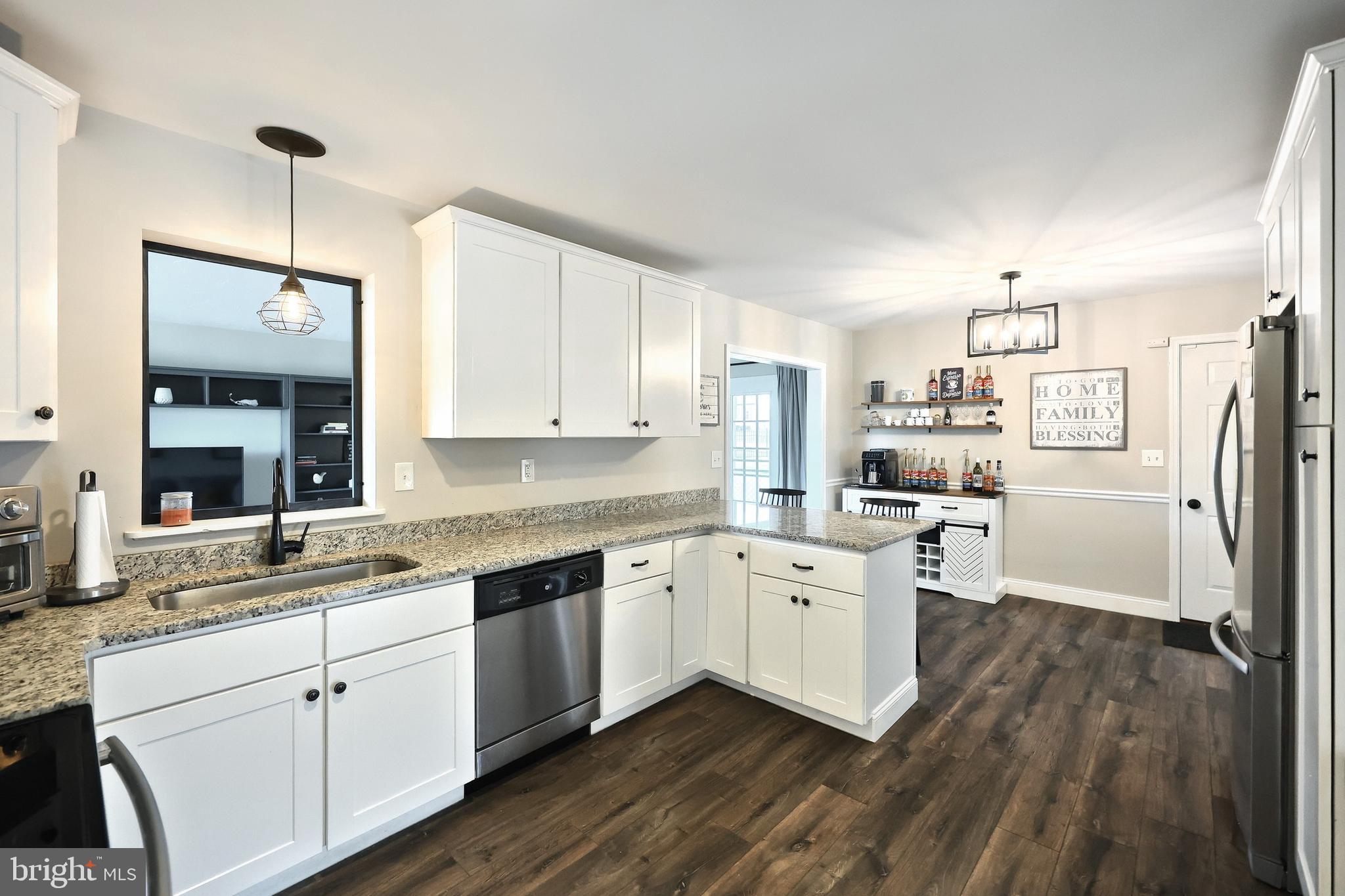 WASHINGTON SQUARE - Residential