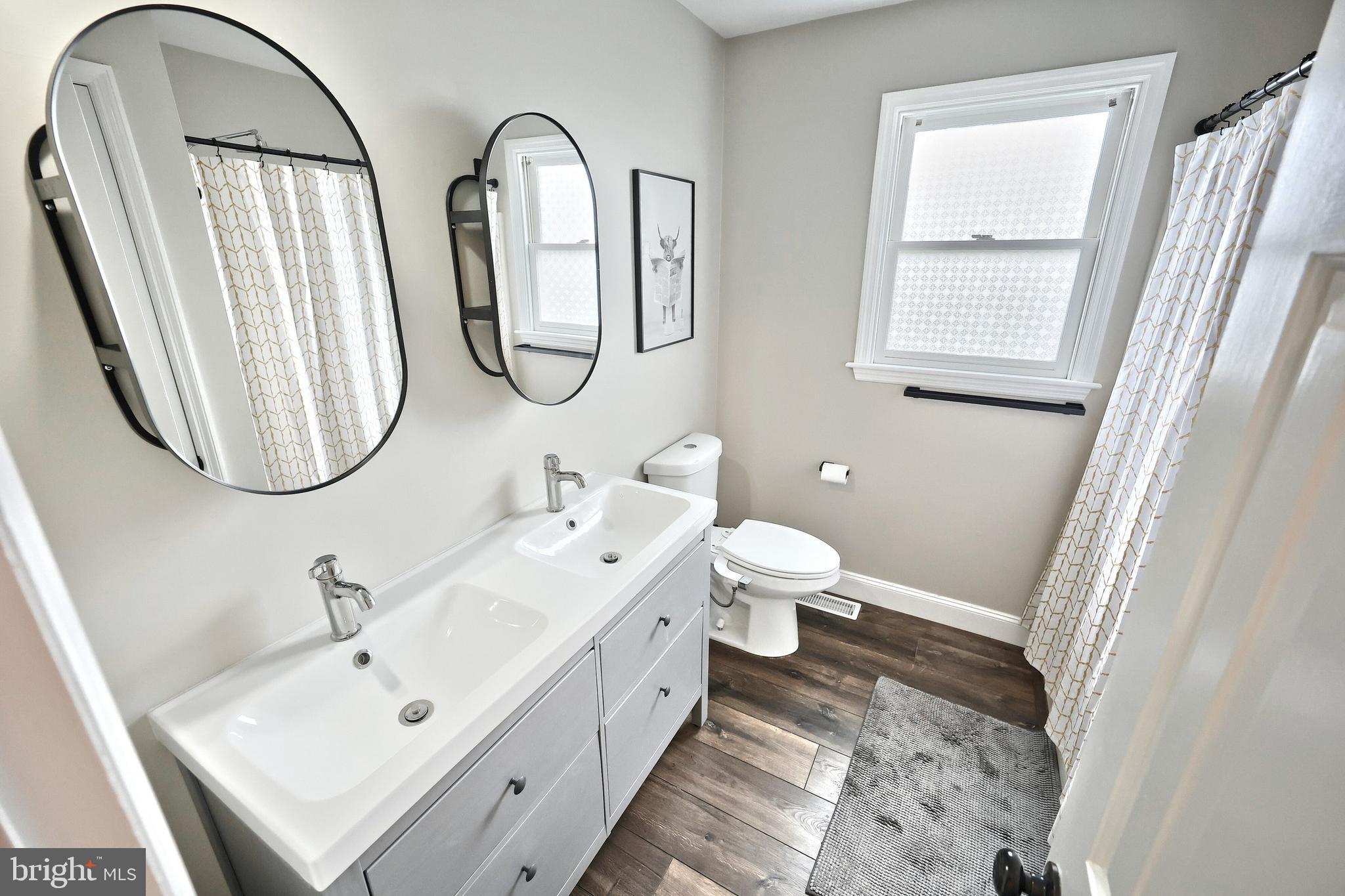 WASHINGTON SQUARE - Residential