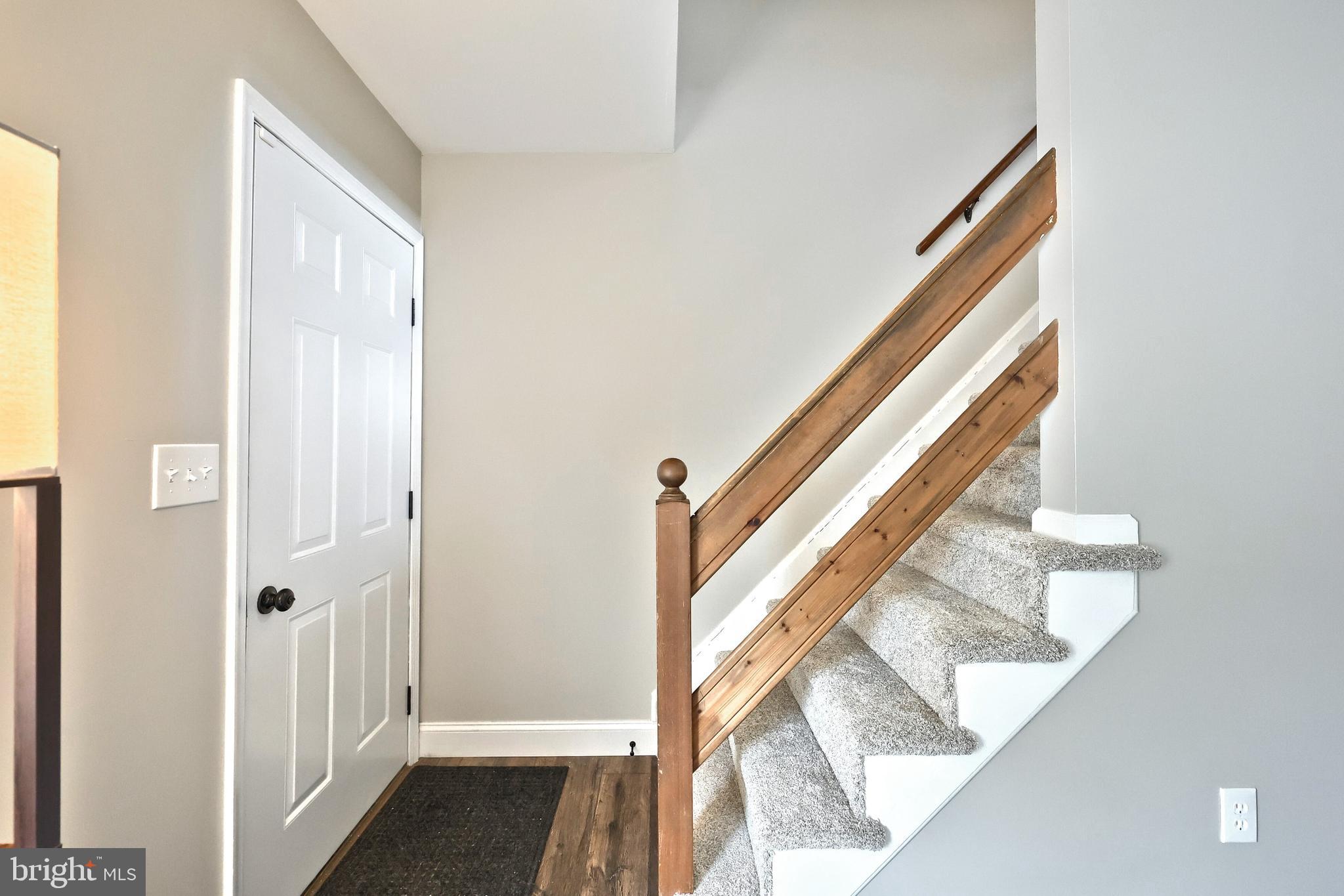 WASHINGTON SQUARE - Residential