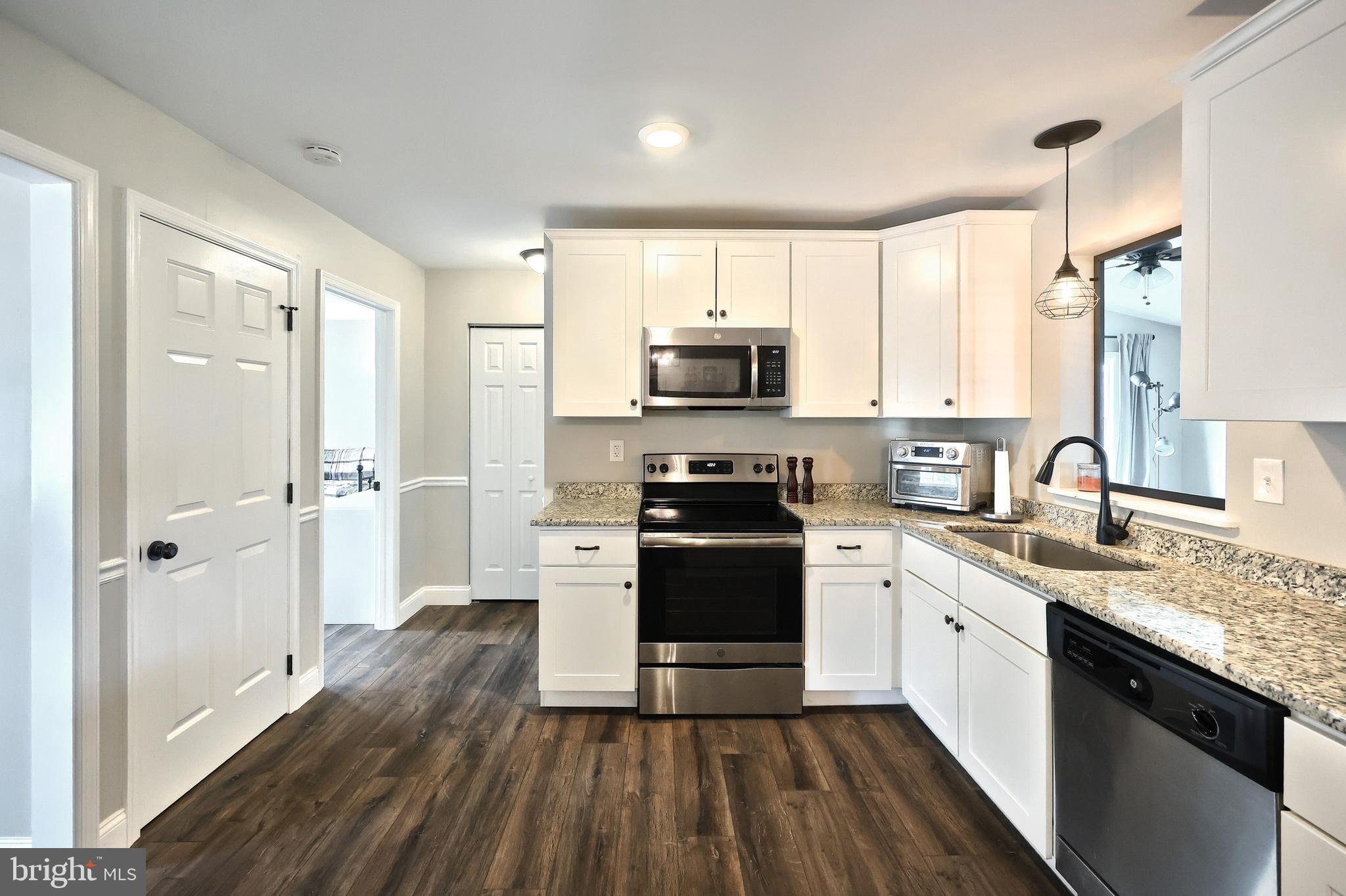 WASHINGTON SQUARE - Residential