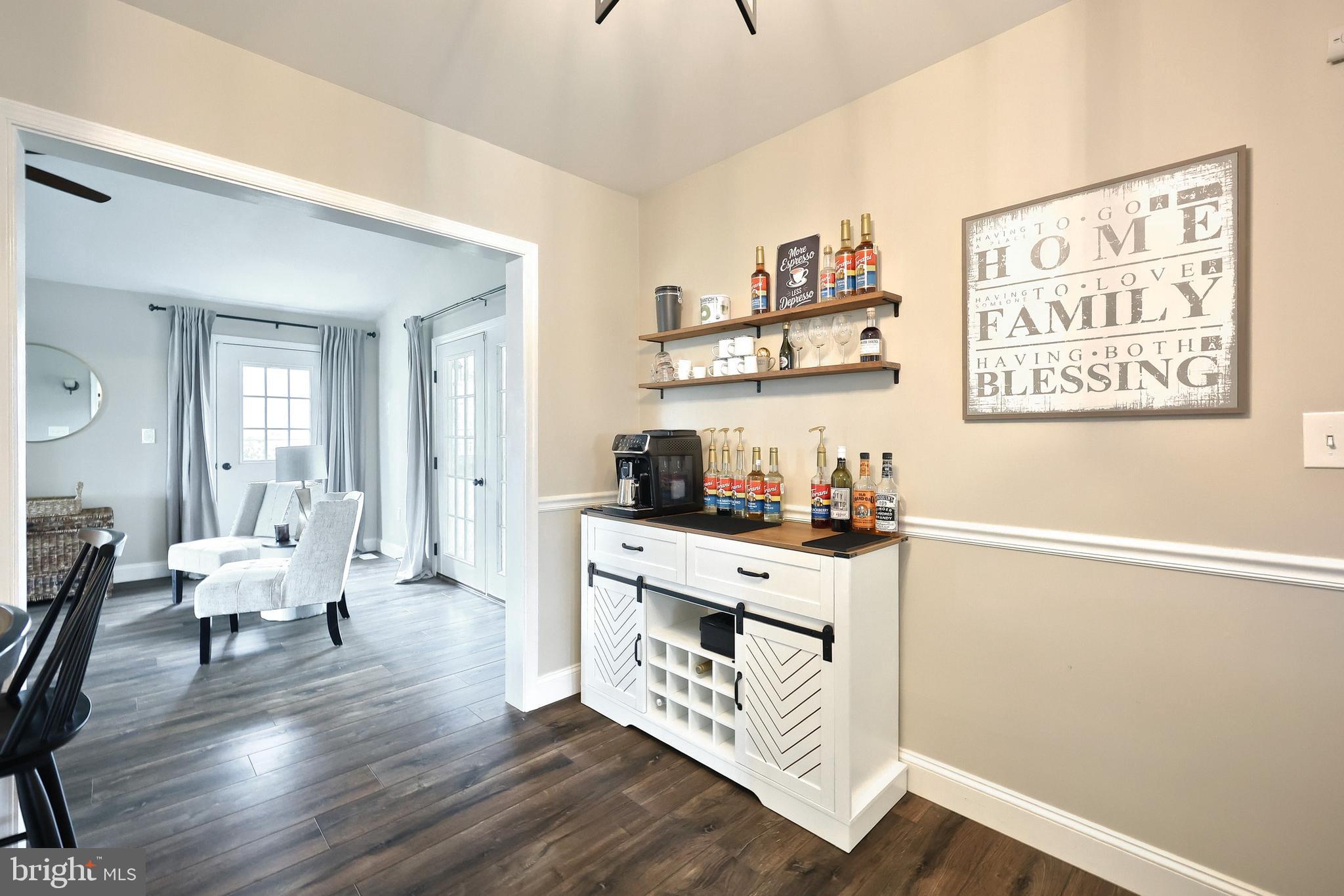 WASHINGTON SQUARE - Residential