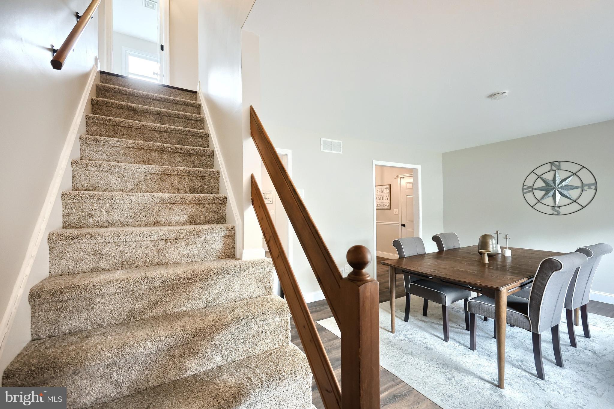 WASHINGTON SQUARE - Residential