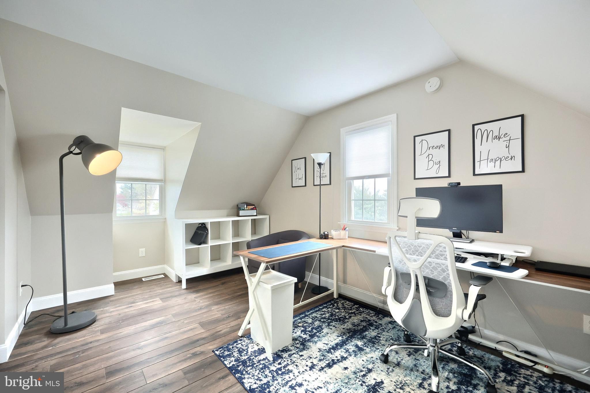 WASHINGTON SQUARE - Residential