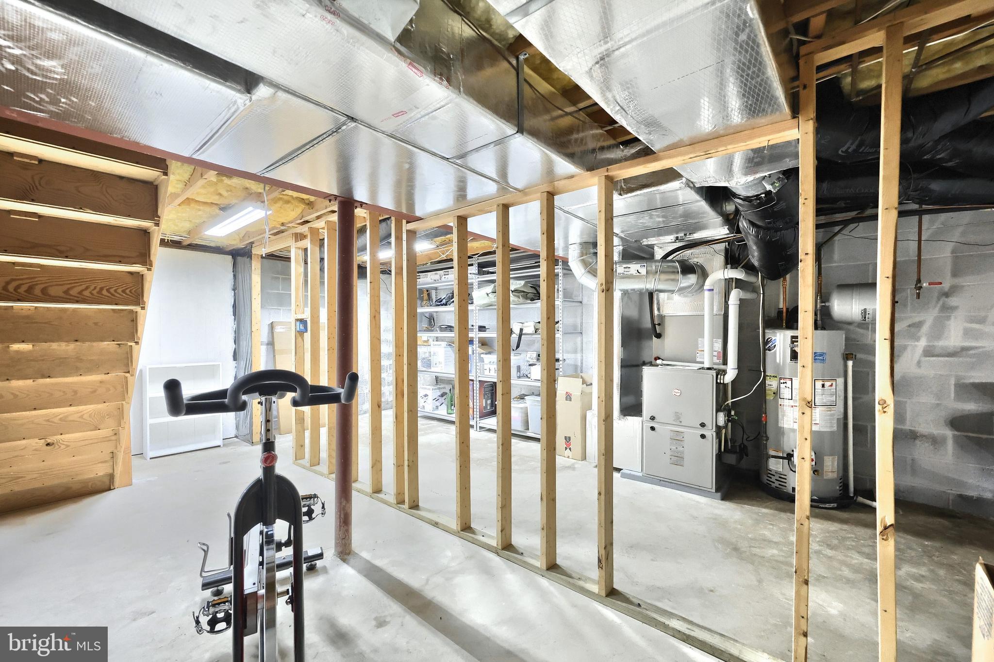 WASHINGTON SQUARE - Residential