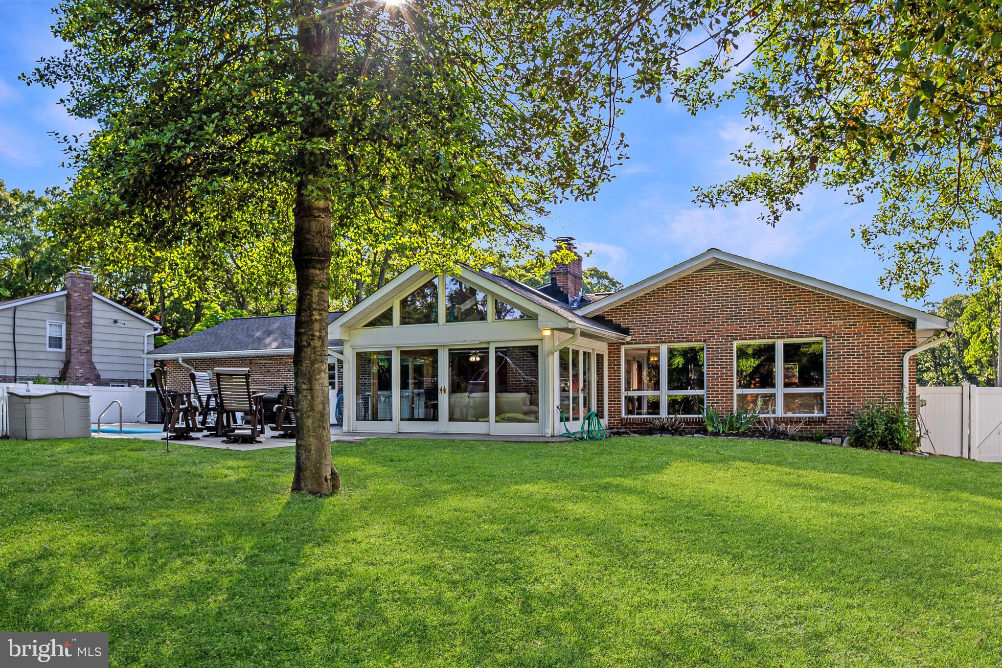 SYLVAN VIEW ON MAGOTHY - Residential