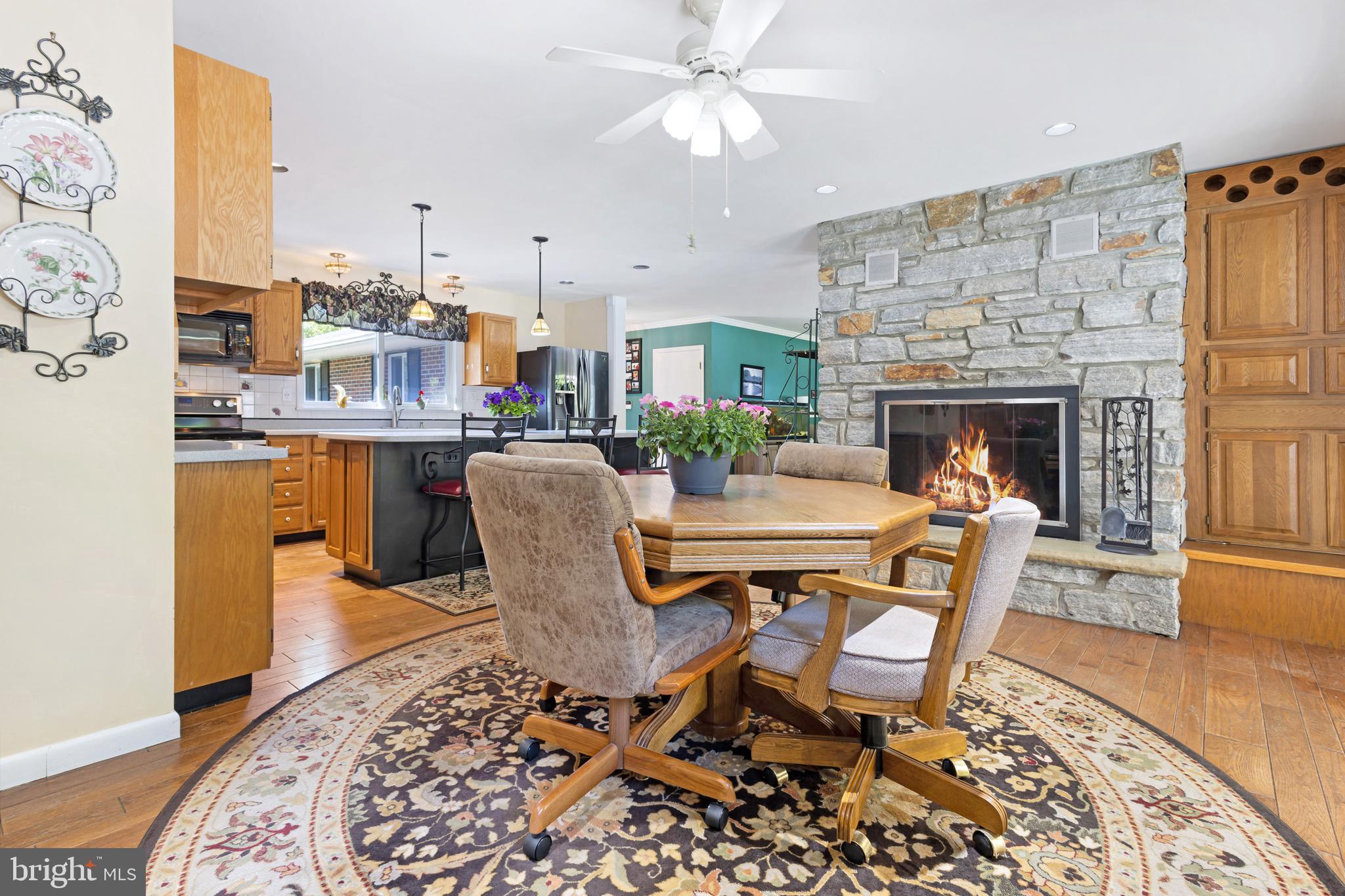 SYLVAN VIEW ON MAGOTHY - Residential