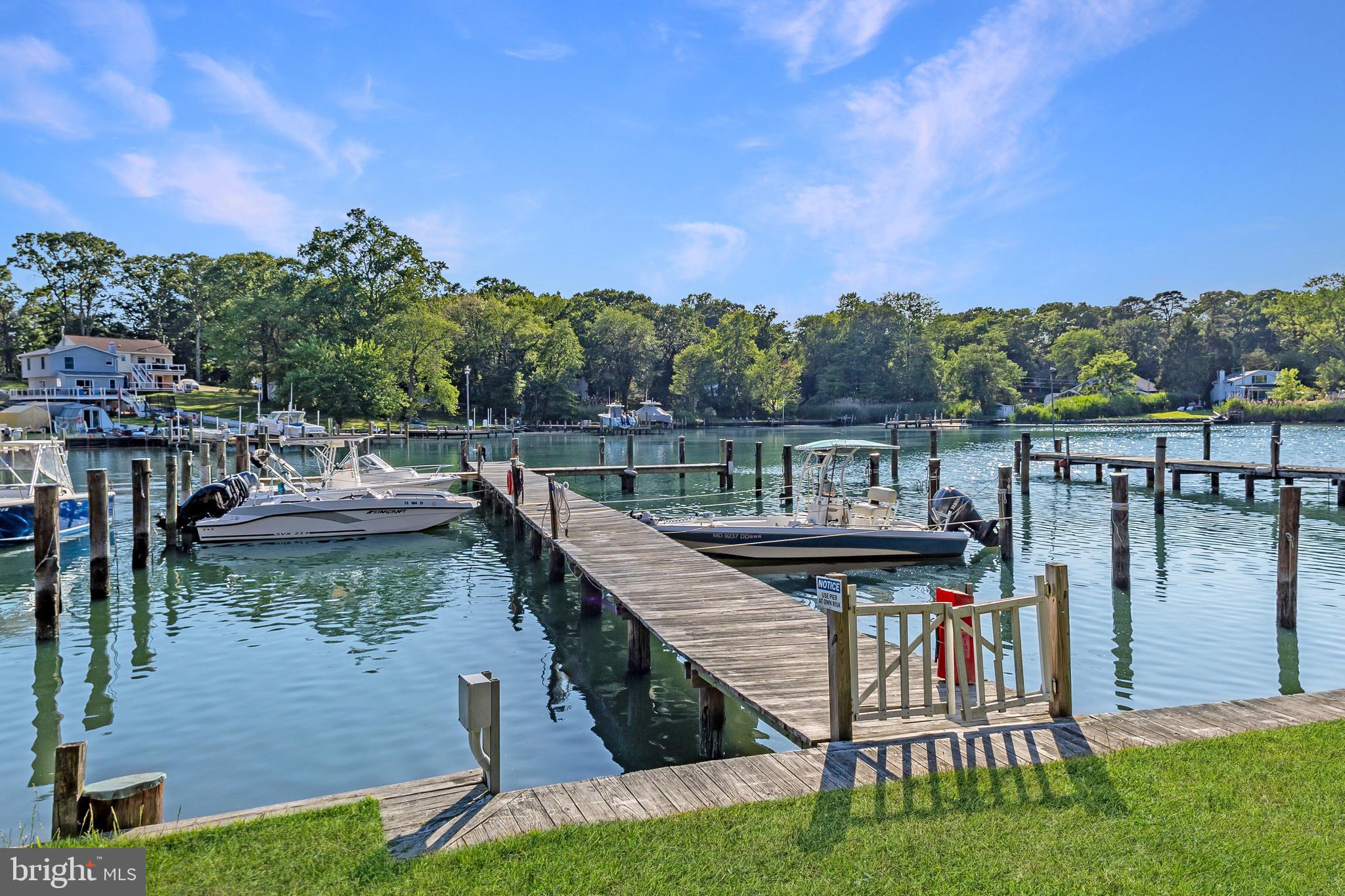 SYLVAN VIEW ON MAGOTHY - Residential