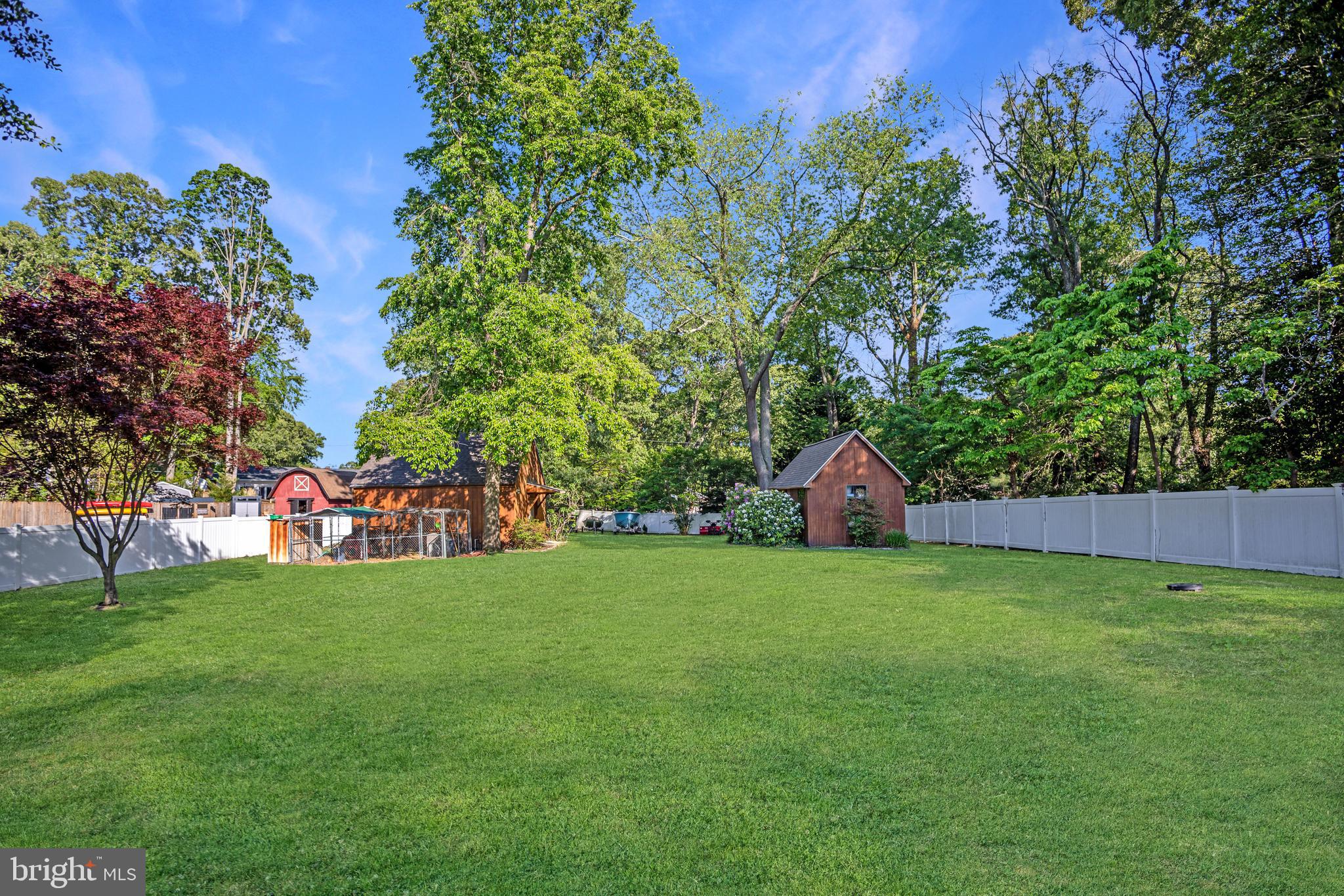 SYLVAN VIEW ON MAGOTHY - Residential