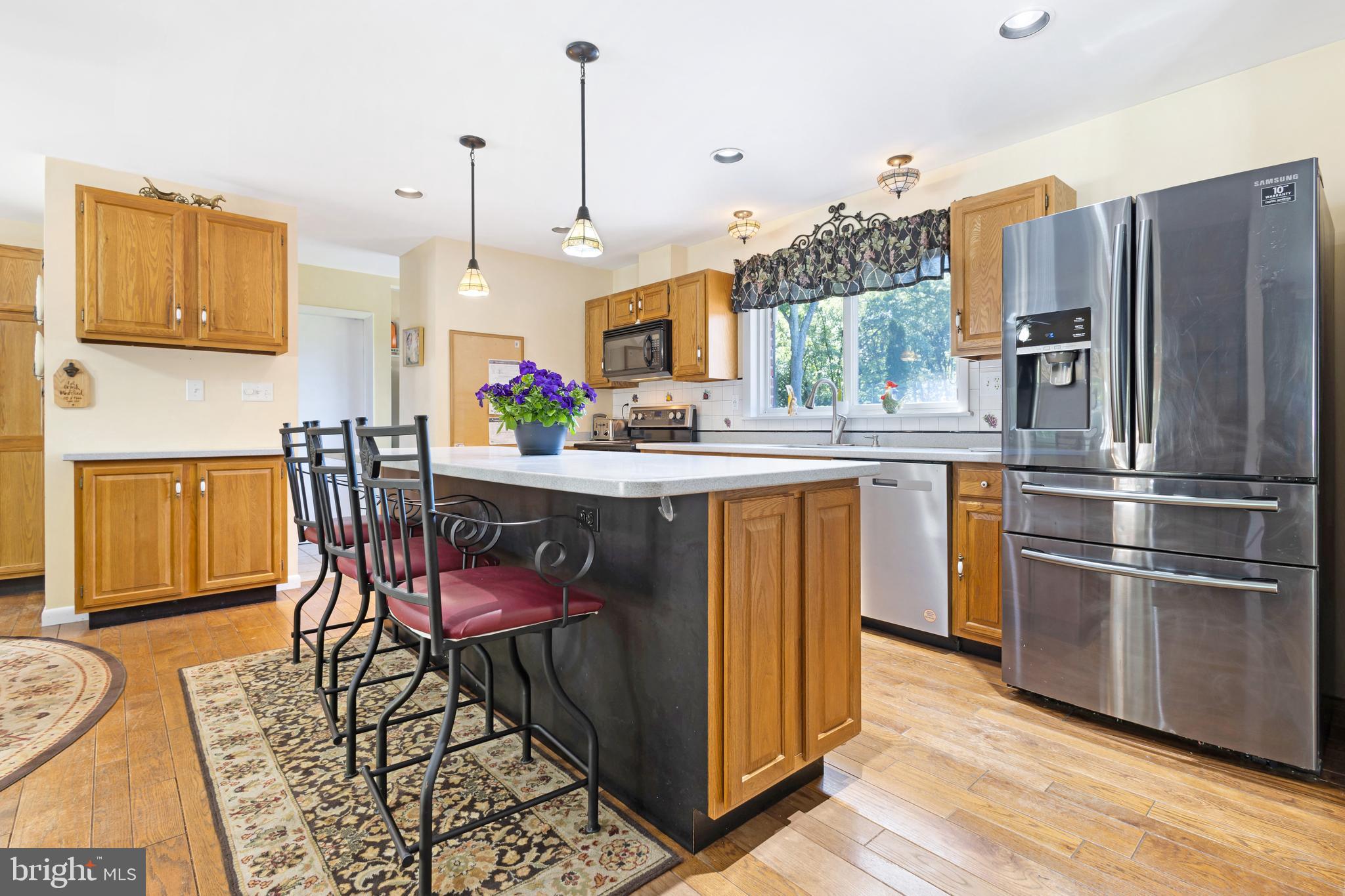 SYLVAN VIEW ON MAGOTHY - Residential