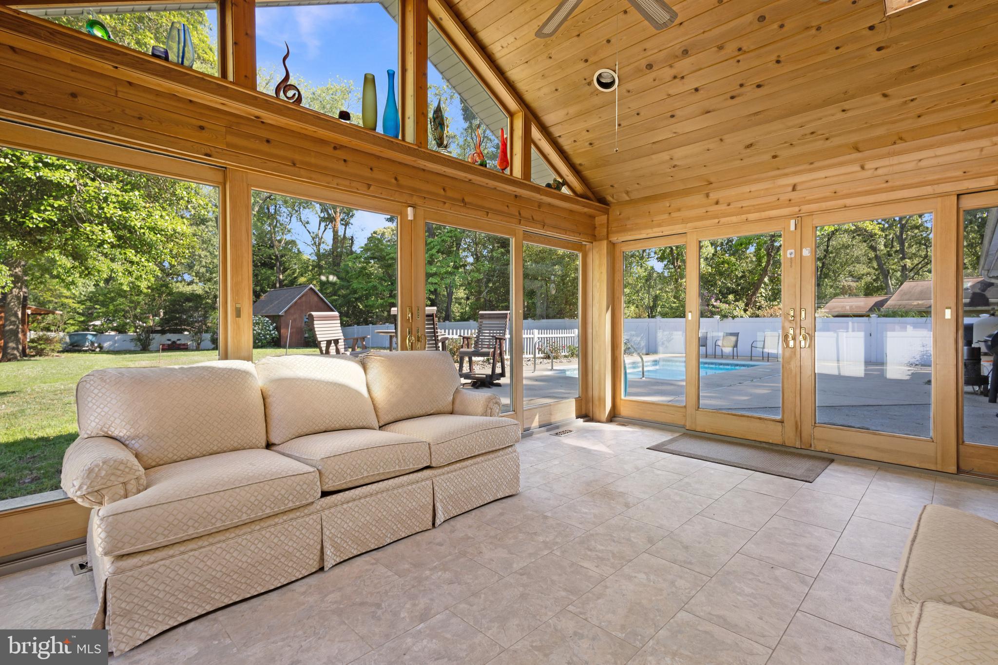 SYLVAN VIEW ON MAGOTHY - Residential