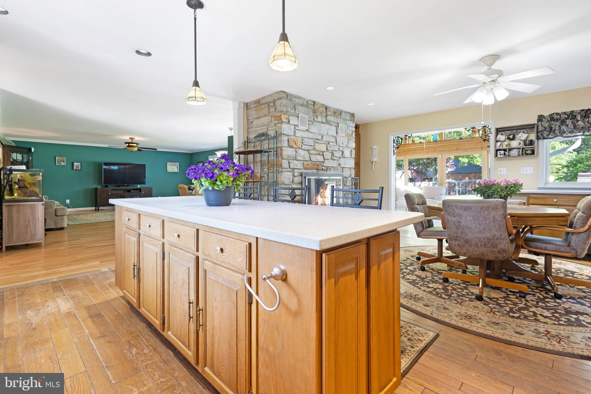 SYLVAN VIEW ON MAGOTHY - Residential