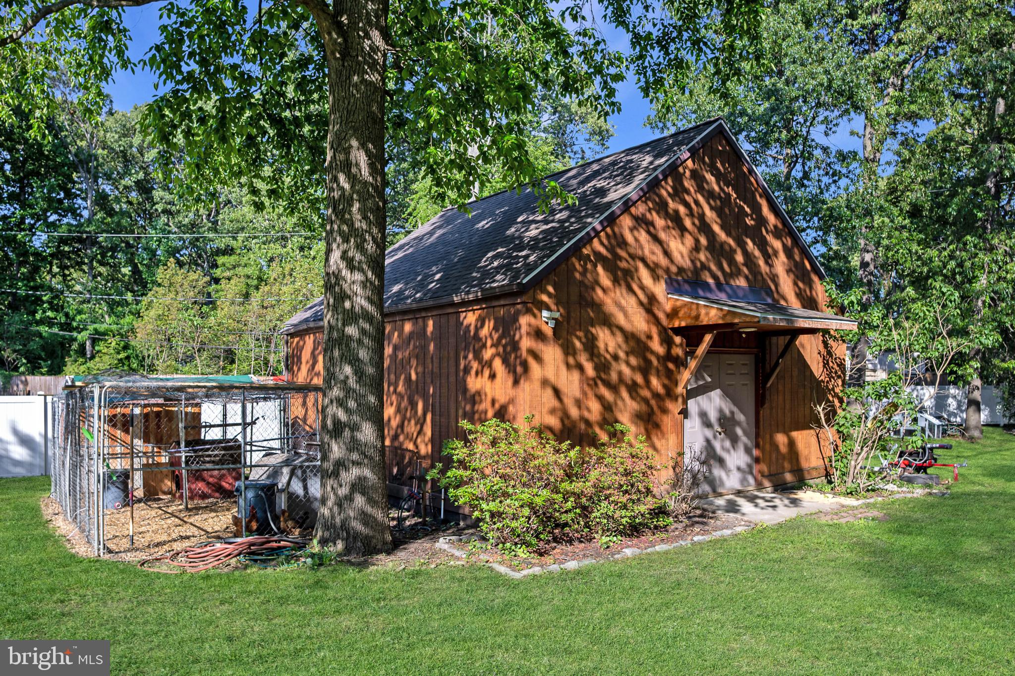 SYLVAN VIEW ON MAGOTHY - Residential