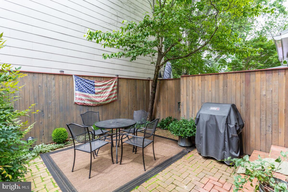 REGULARS - Residential