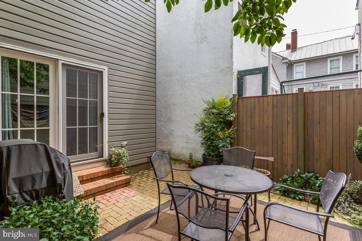 REGULARS - Residential