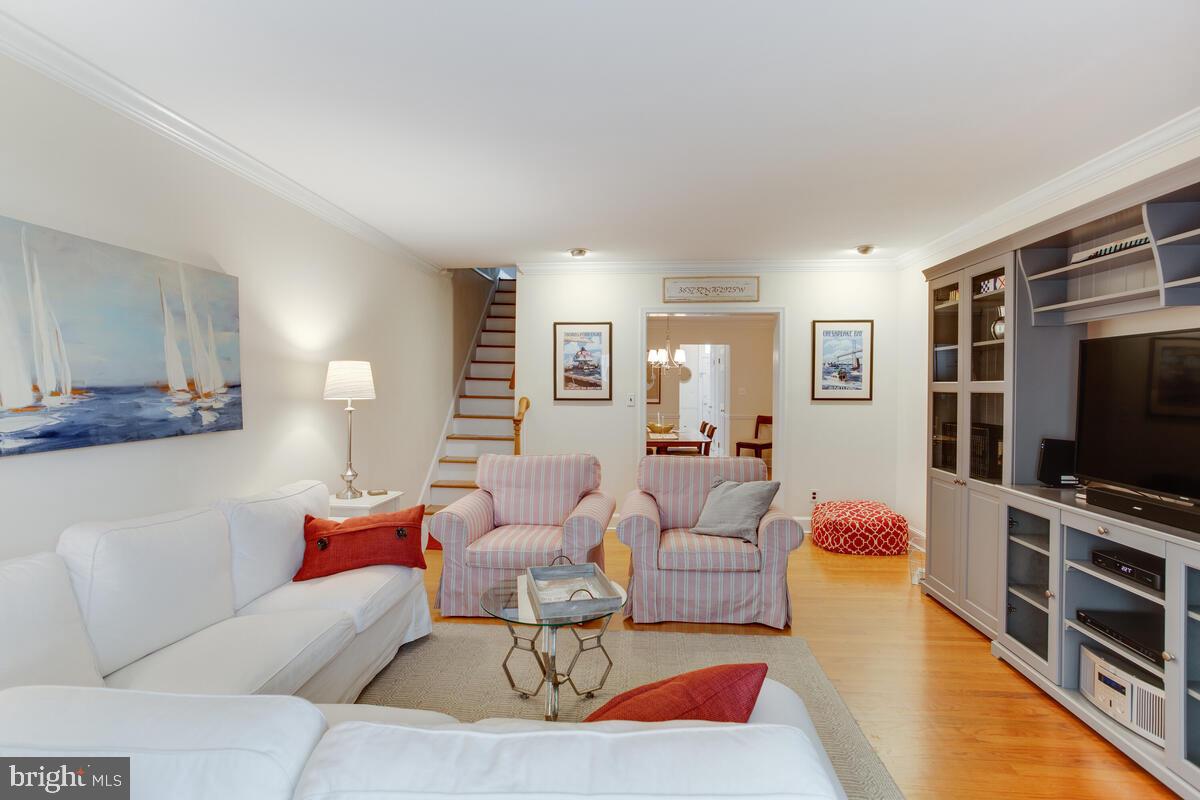 REGULARS - Residential