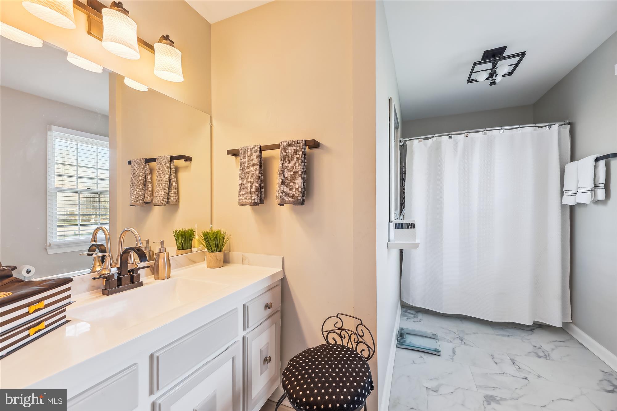 HICKORY CREEK - Residential