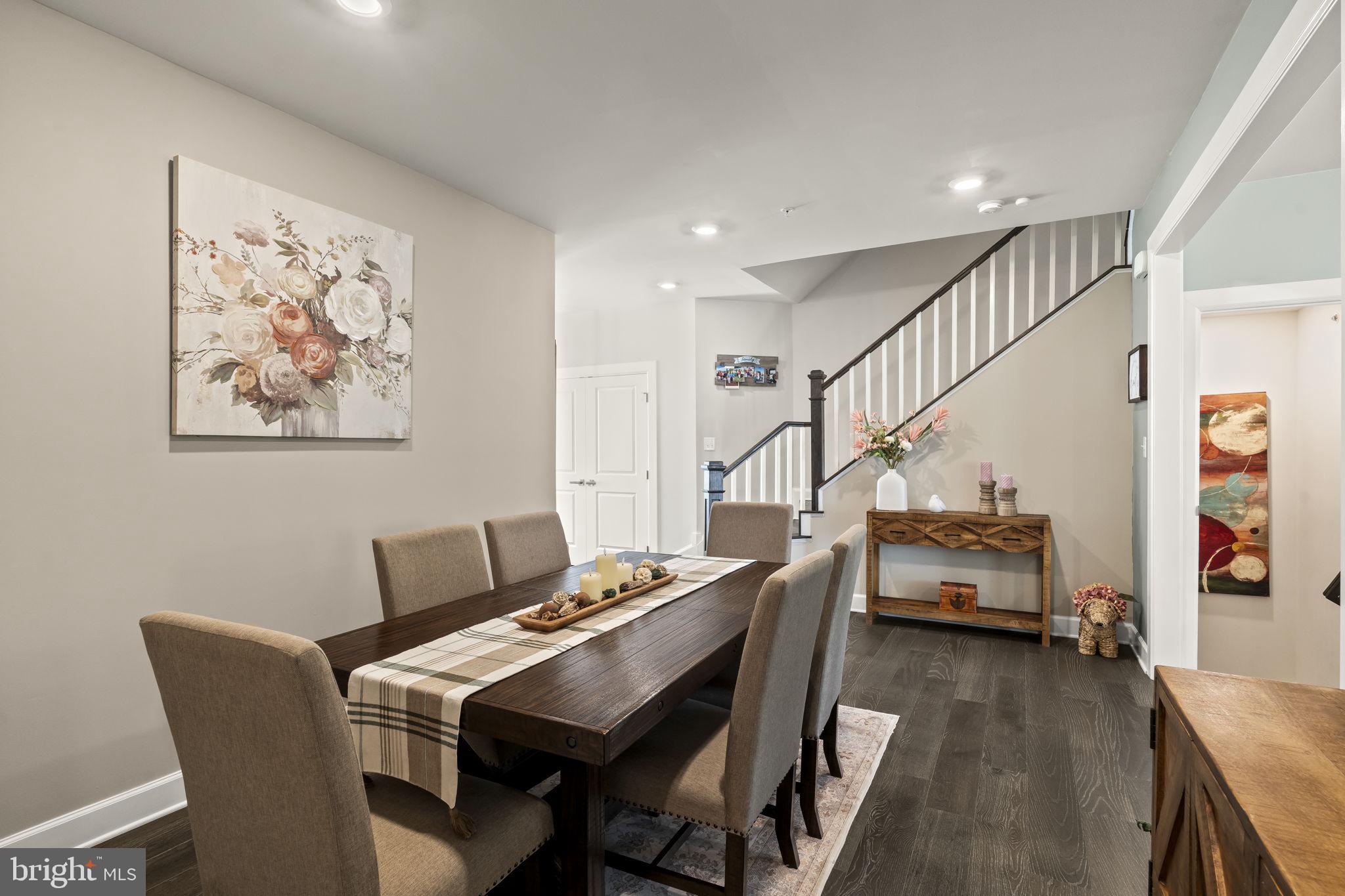 MALVERN CROSSING - Residential
