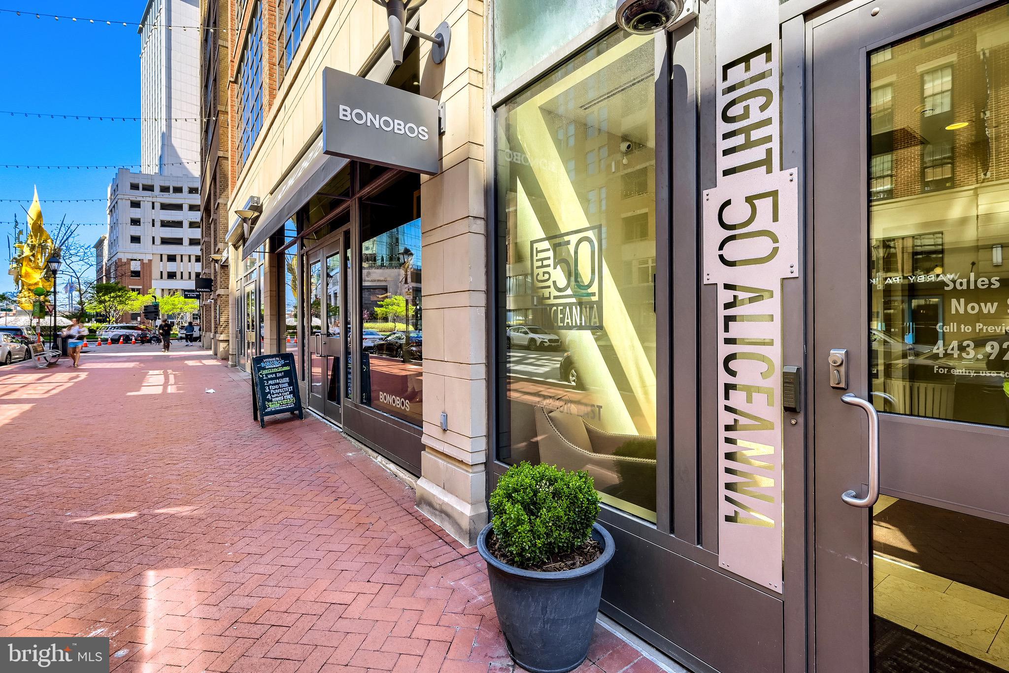 HARBOR EAST - Residential