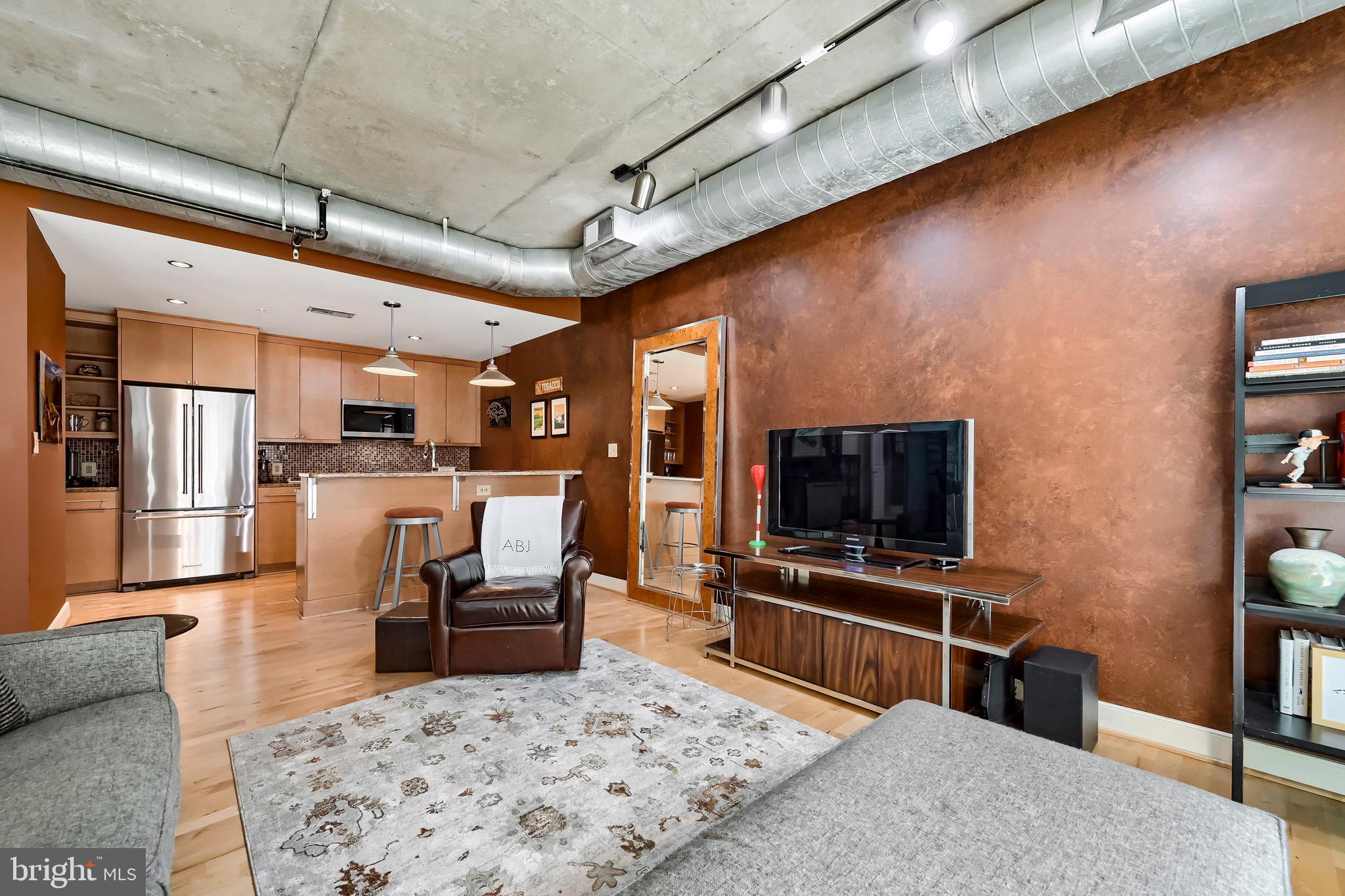 HARBOR EAST - Residential