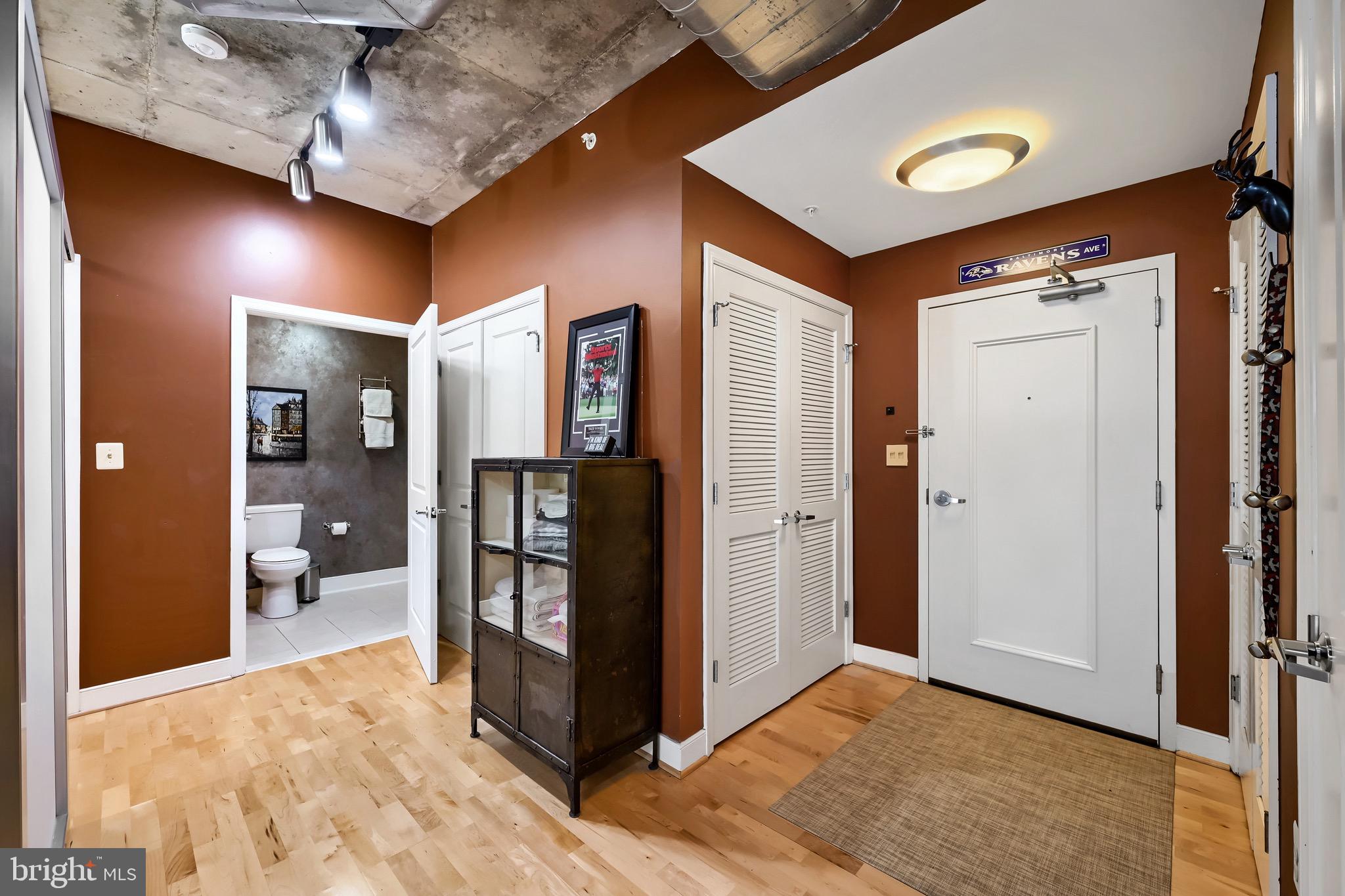 HARBOR EAST - Residential