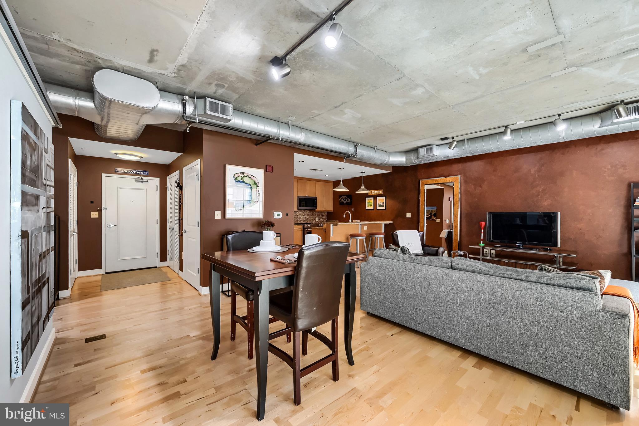 HARBOR EAST - Residential