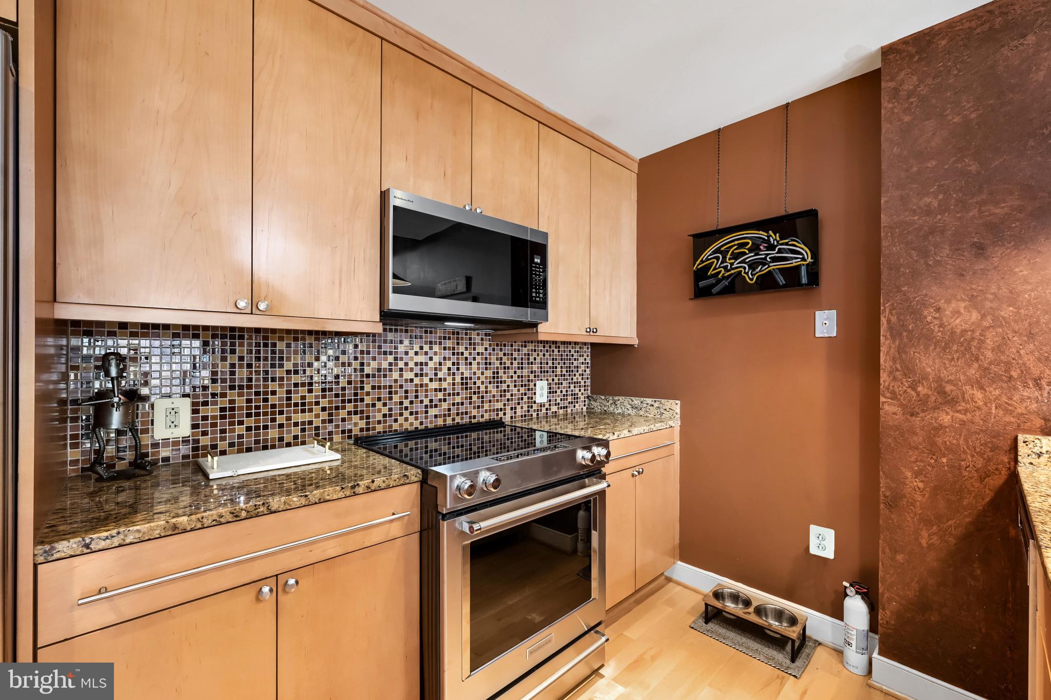 HARBOR EAST - Residential