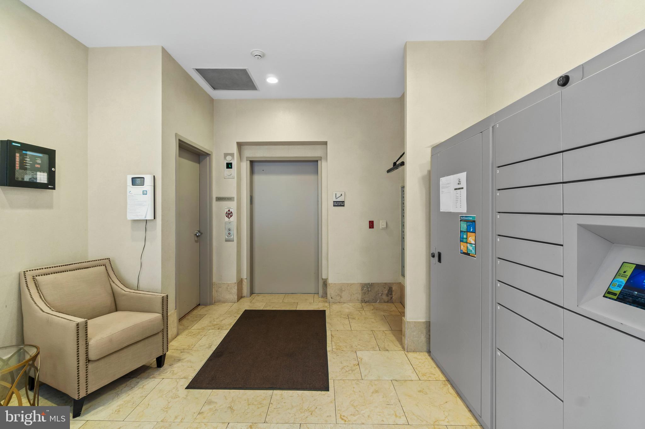 HARBOR EAST - Residential