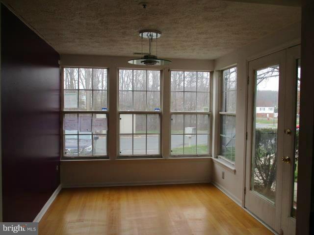 WOODBRIDGE CENTER - Residential
