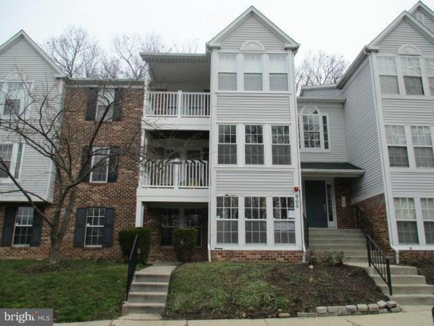 Woodbridge Center Condo offers maintenance free living all on one level. Enjoy your own private patio . Open floor plan through out. Sun filled dining area that leads to covered patio and backs to trees. Community amenities include outdoor pool and more. Close to schools , shopping and entertainment. Easy access to 95 and APG . Agents view general remarks and documents on this listing.