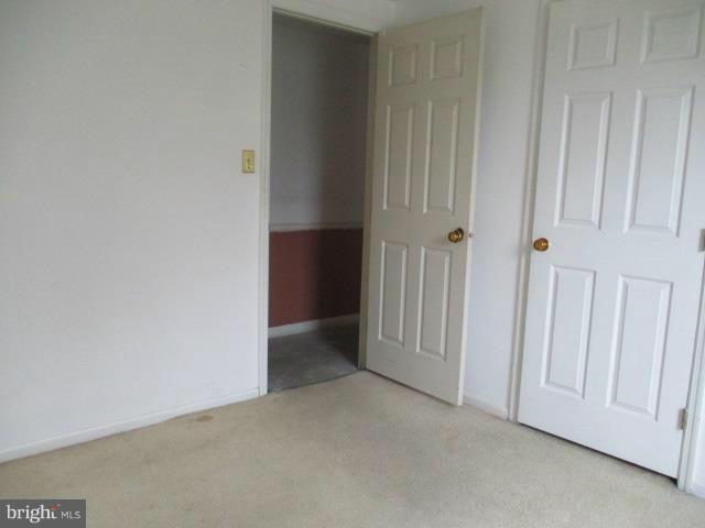 WOODBRIDGE CENTER - Residential