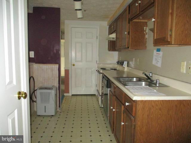 WOODBRIDGE CENTER - Residential