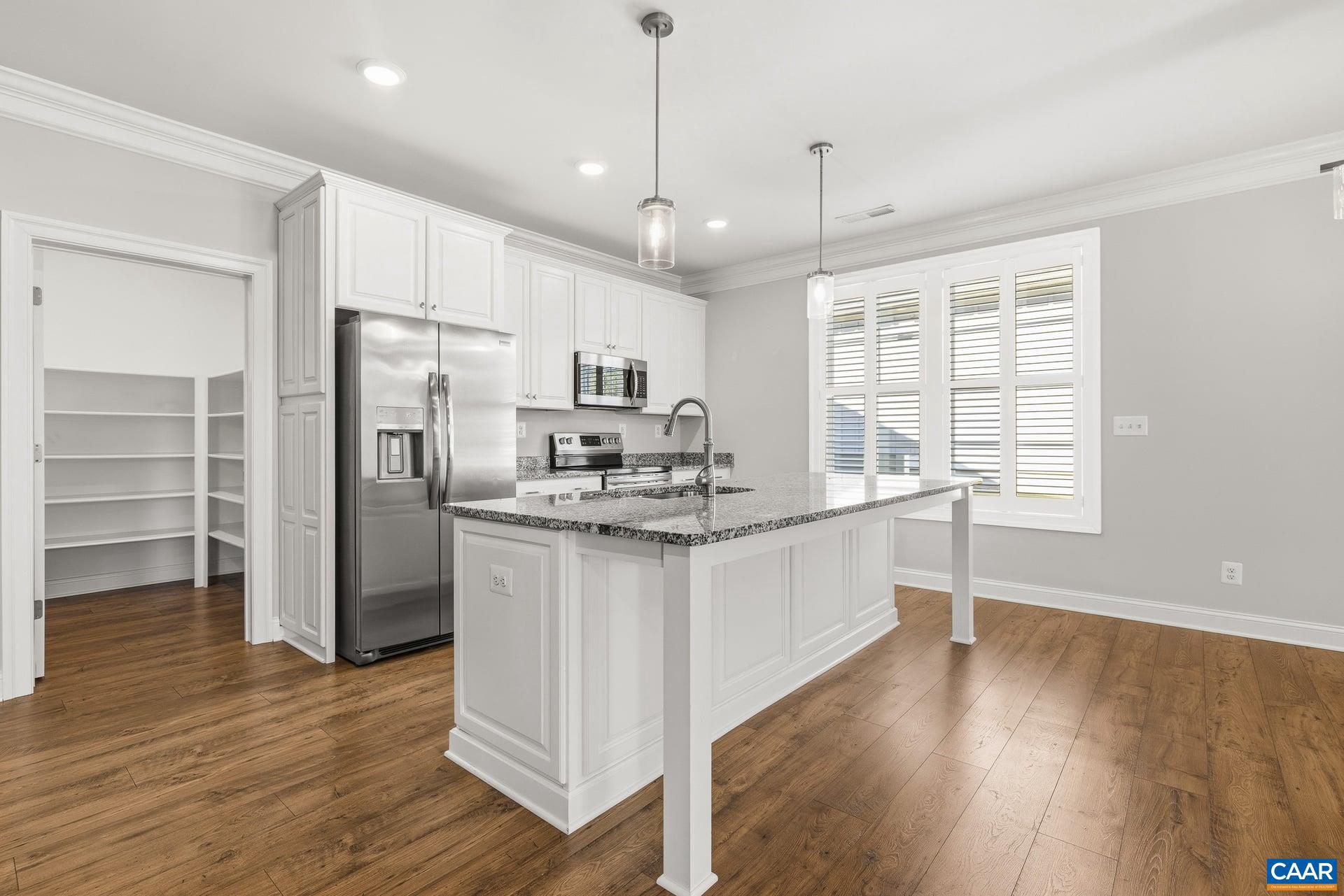 SPRING CREEK - Residential