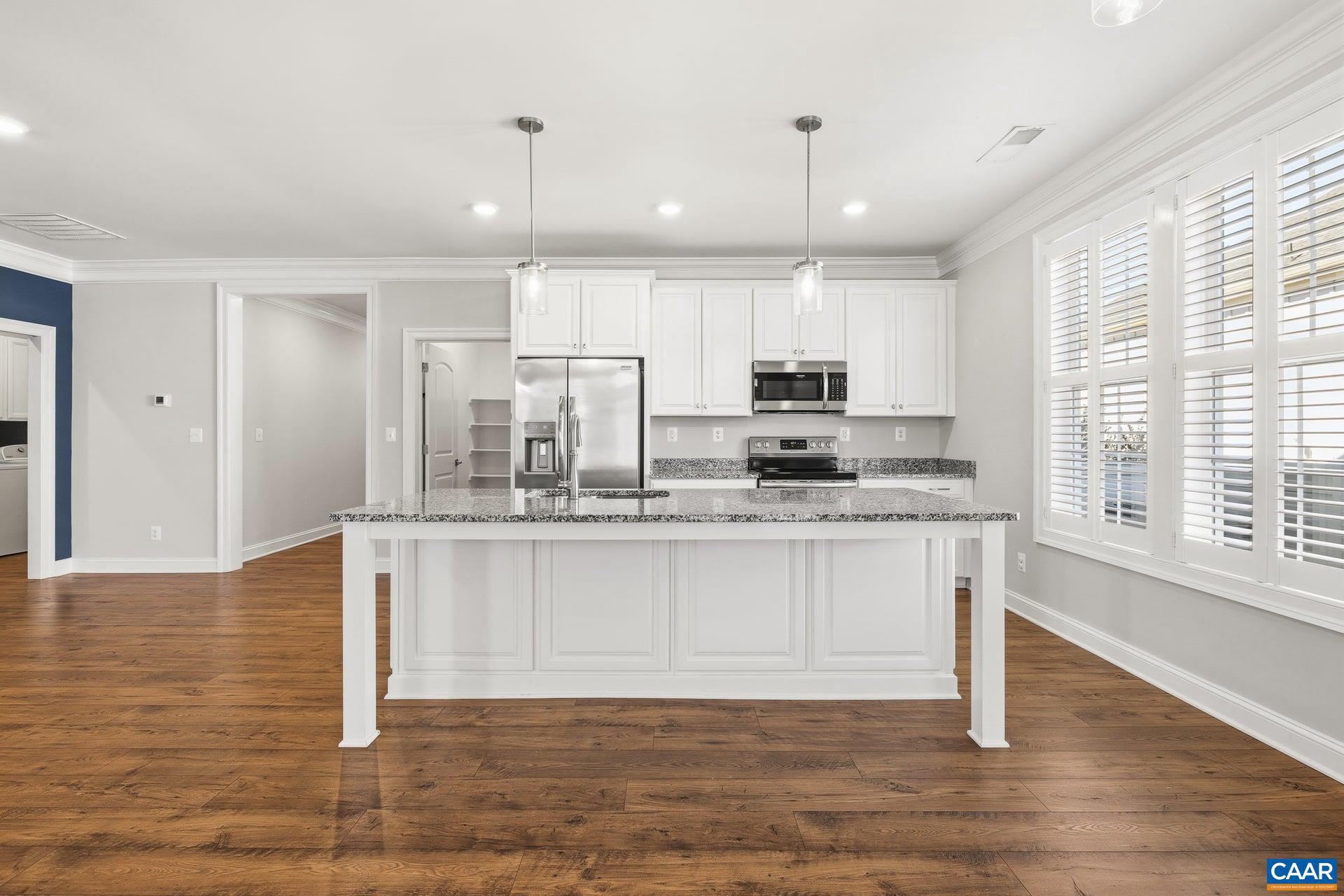 SPRING CREEK - Residential