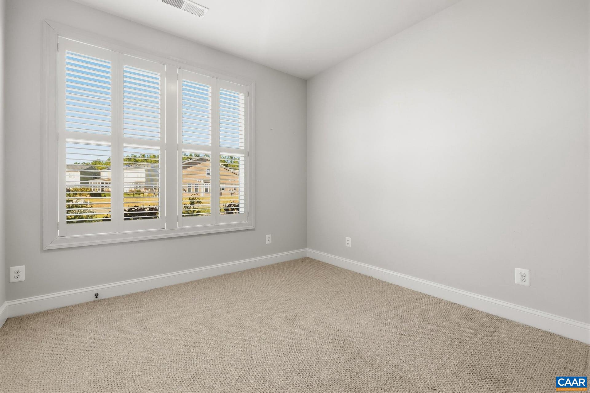 SPRING CREEK - Residential