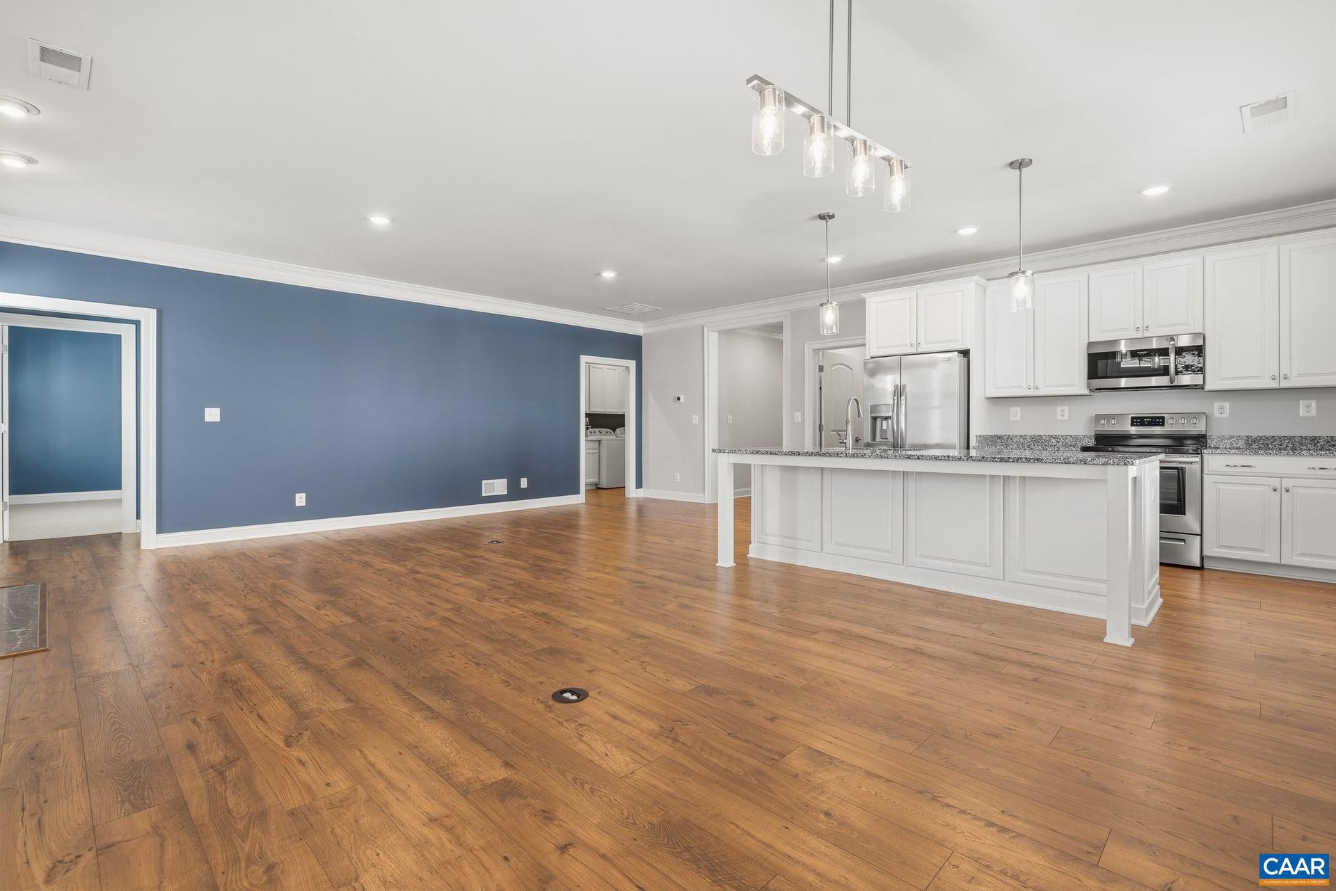 SPRING CREEK - Residential