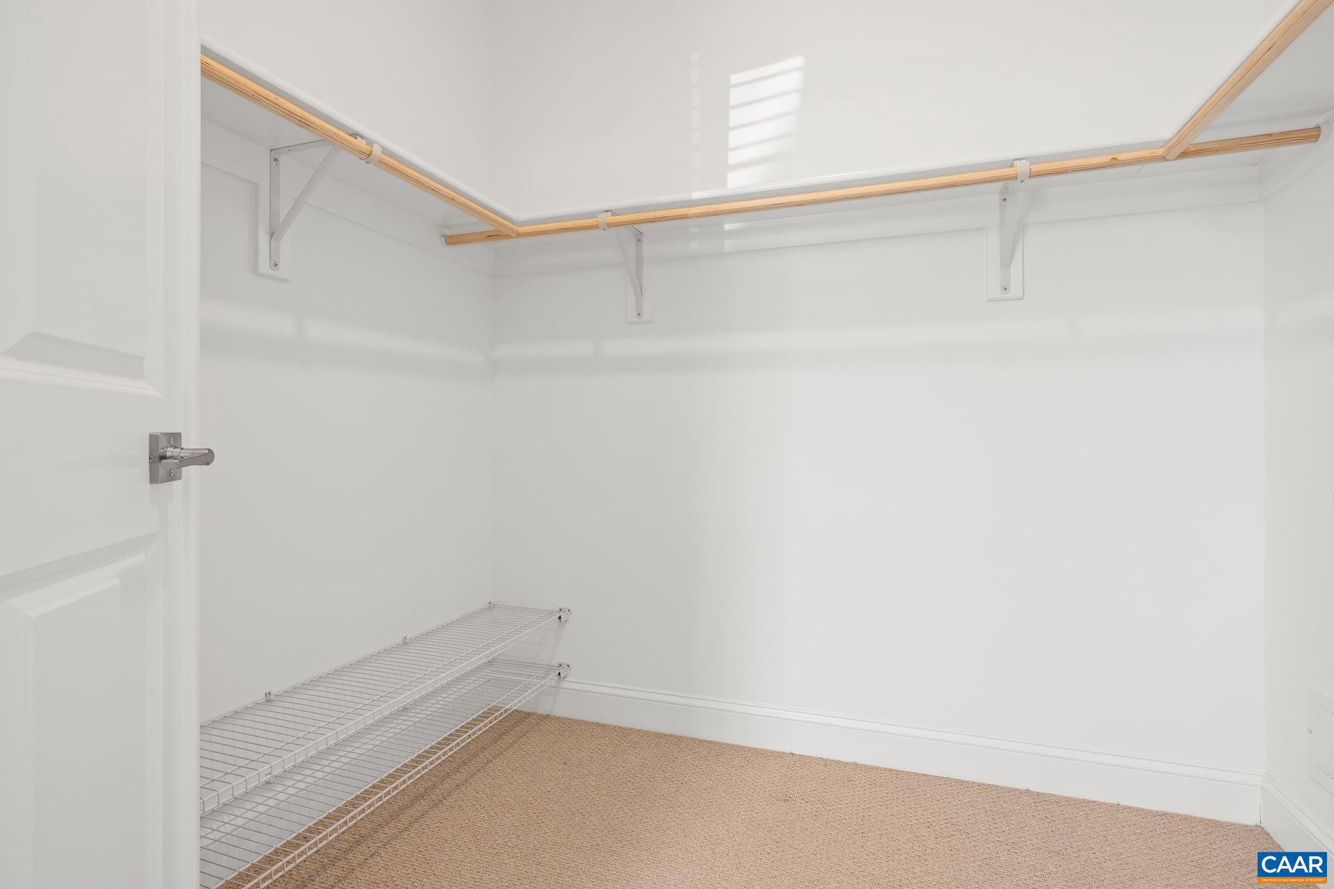 SPRING CREEK - Residential