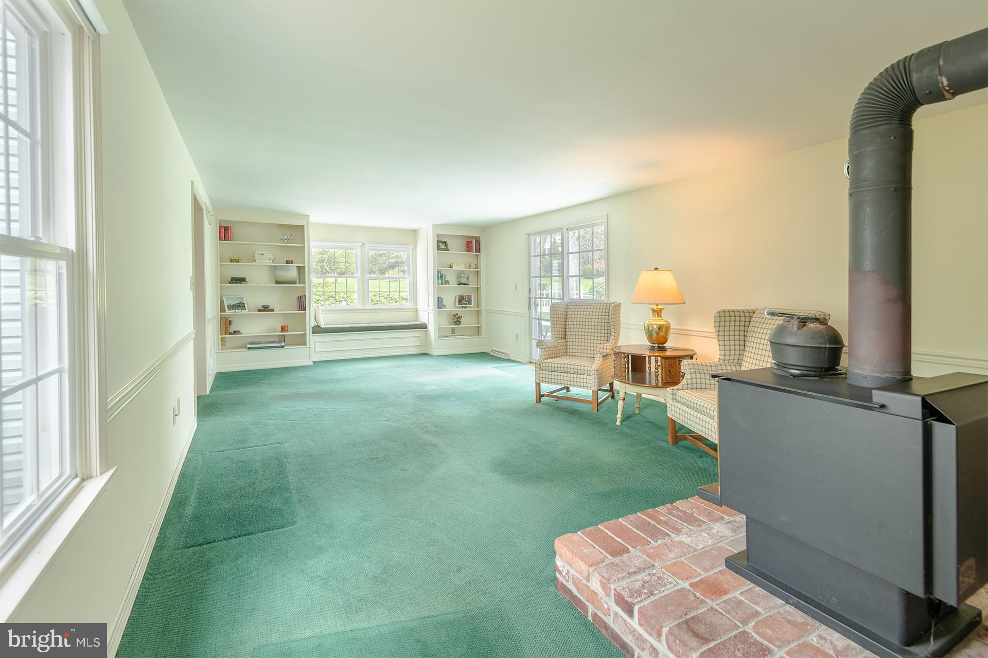 CENTRE HILLS - Residential