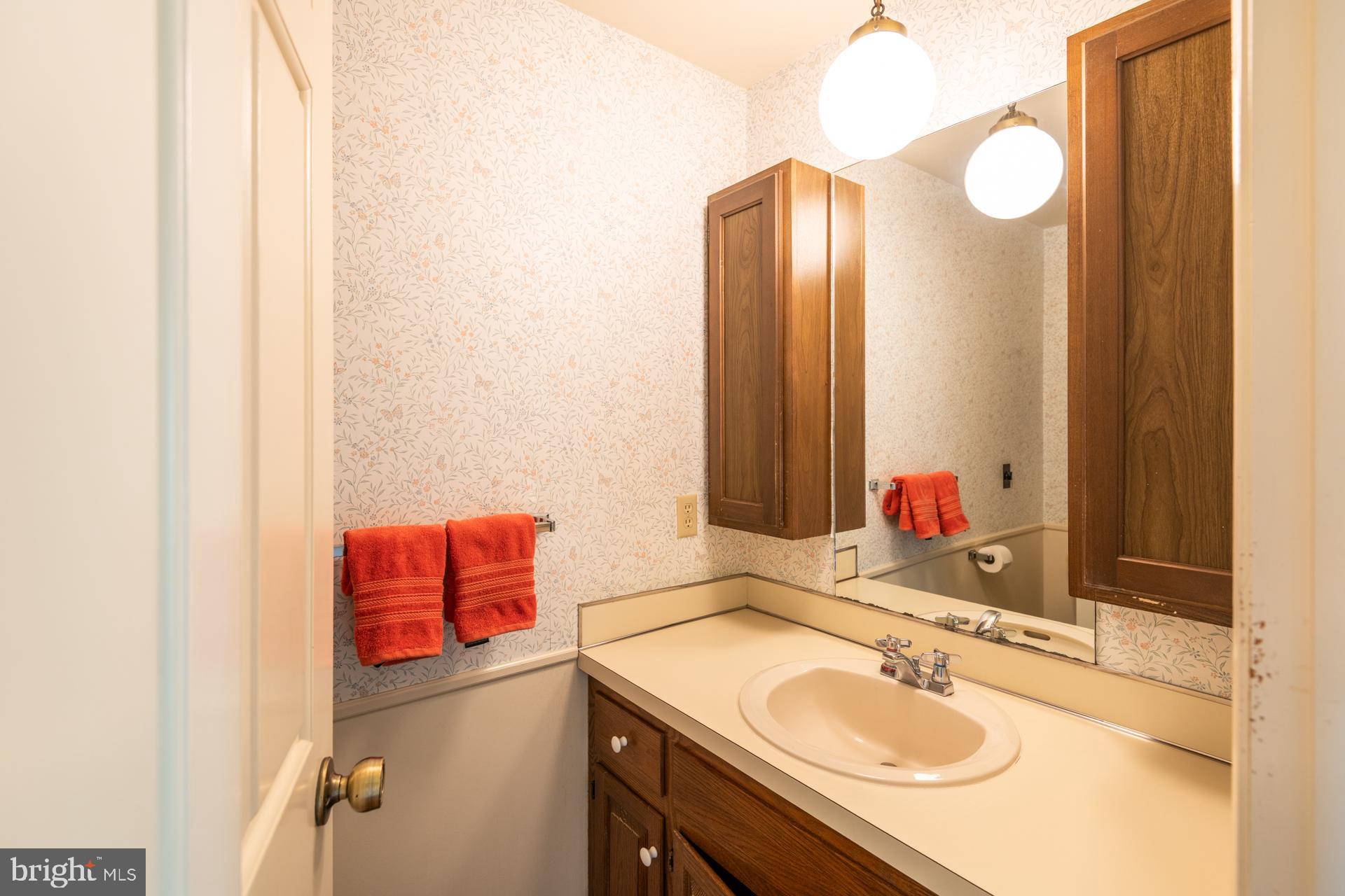 CENTRE HILLS - Residential