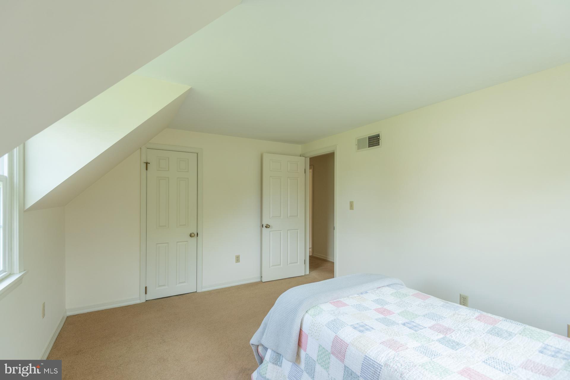 CENTRE HILLS - Residential