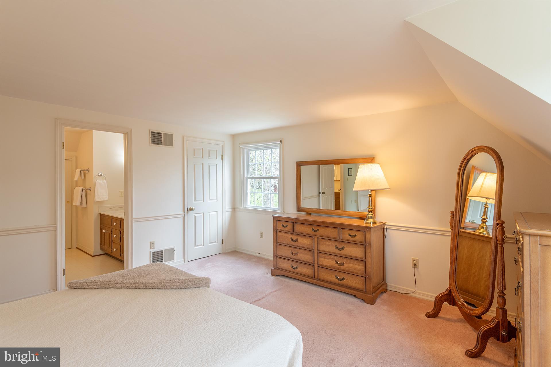 CENTRE HILLS - Residential