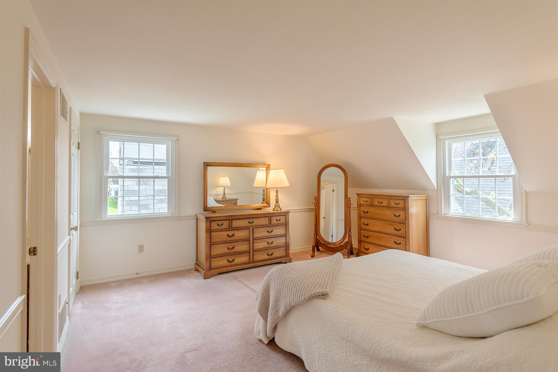 CENTRE HILLS - Residential