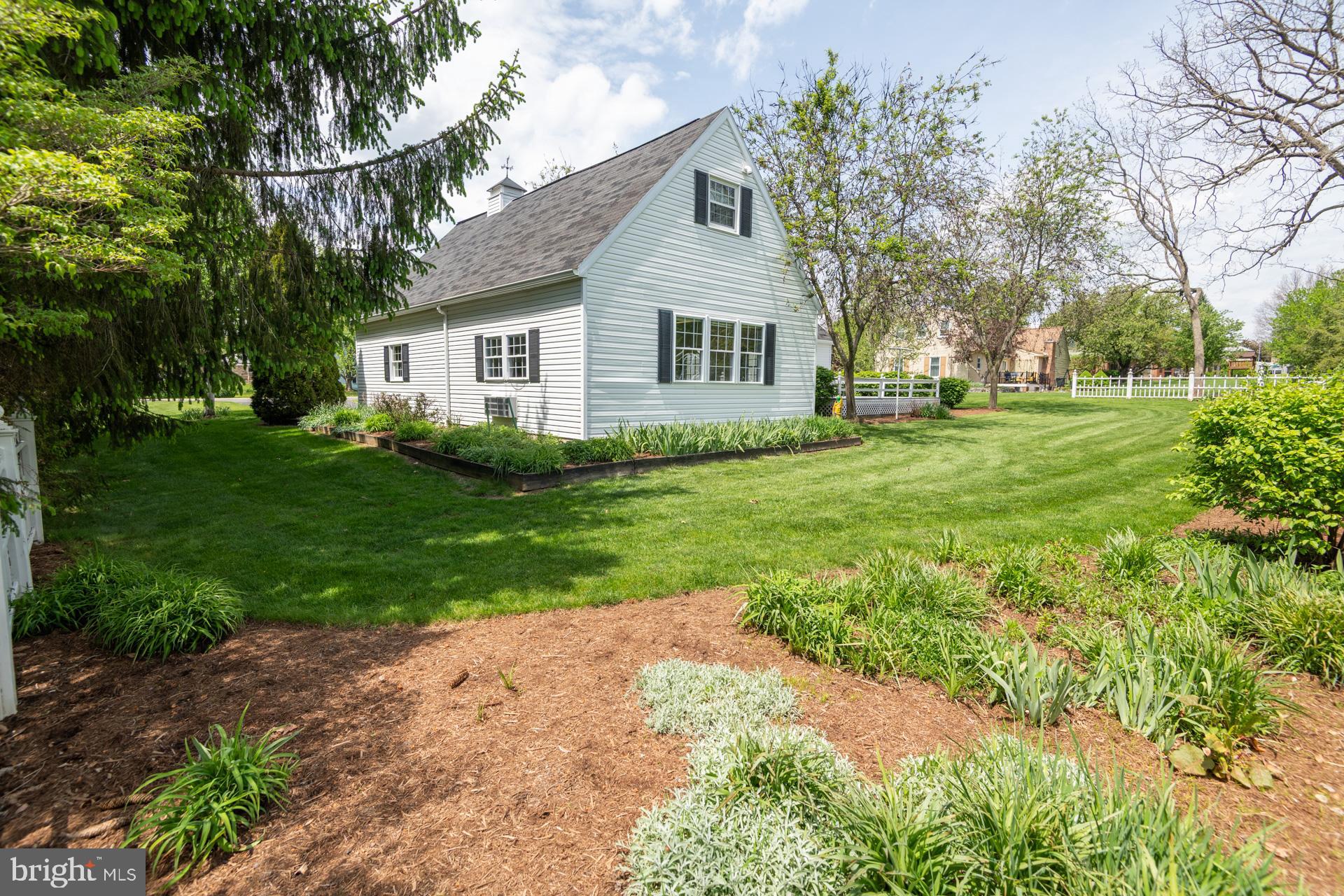 CENTRE HILLS - Residential
