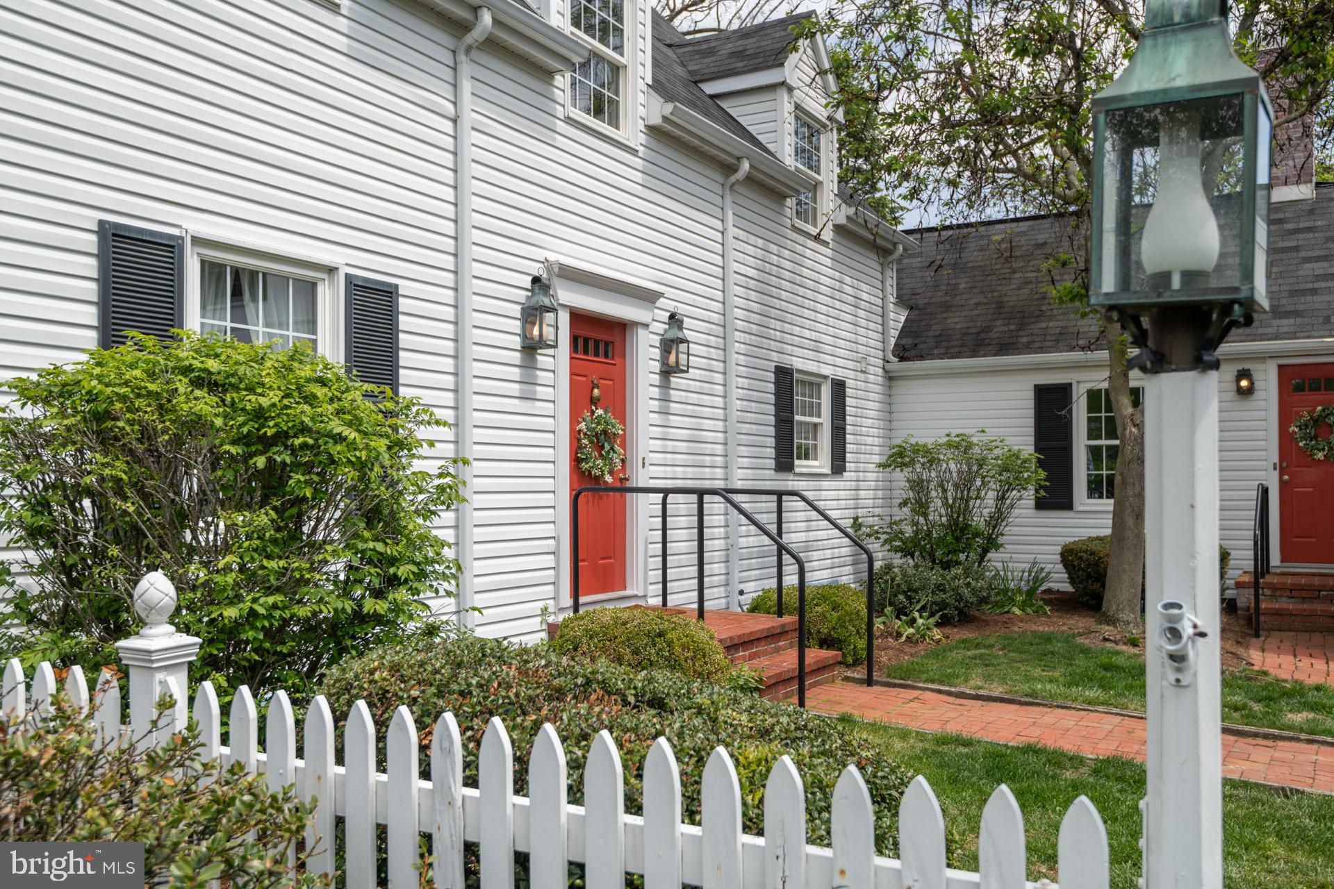CENTRE HILLS - Residential