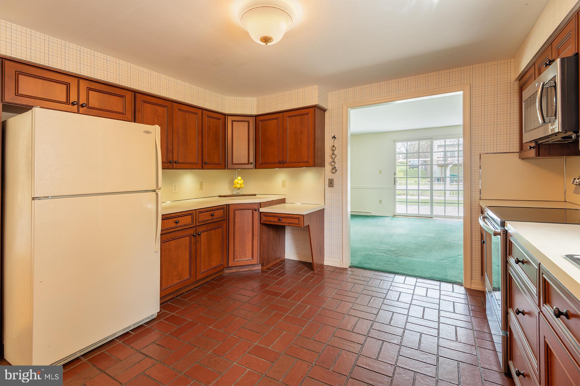 CENTRE HILLS - Residential
