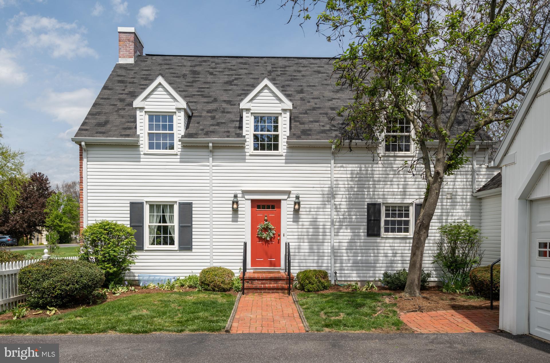 CENTRE HILLS - Residential
