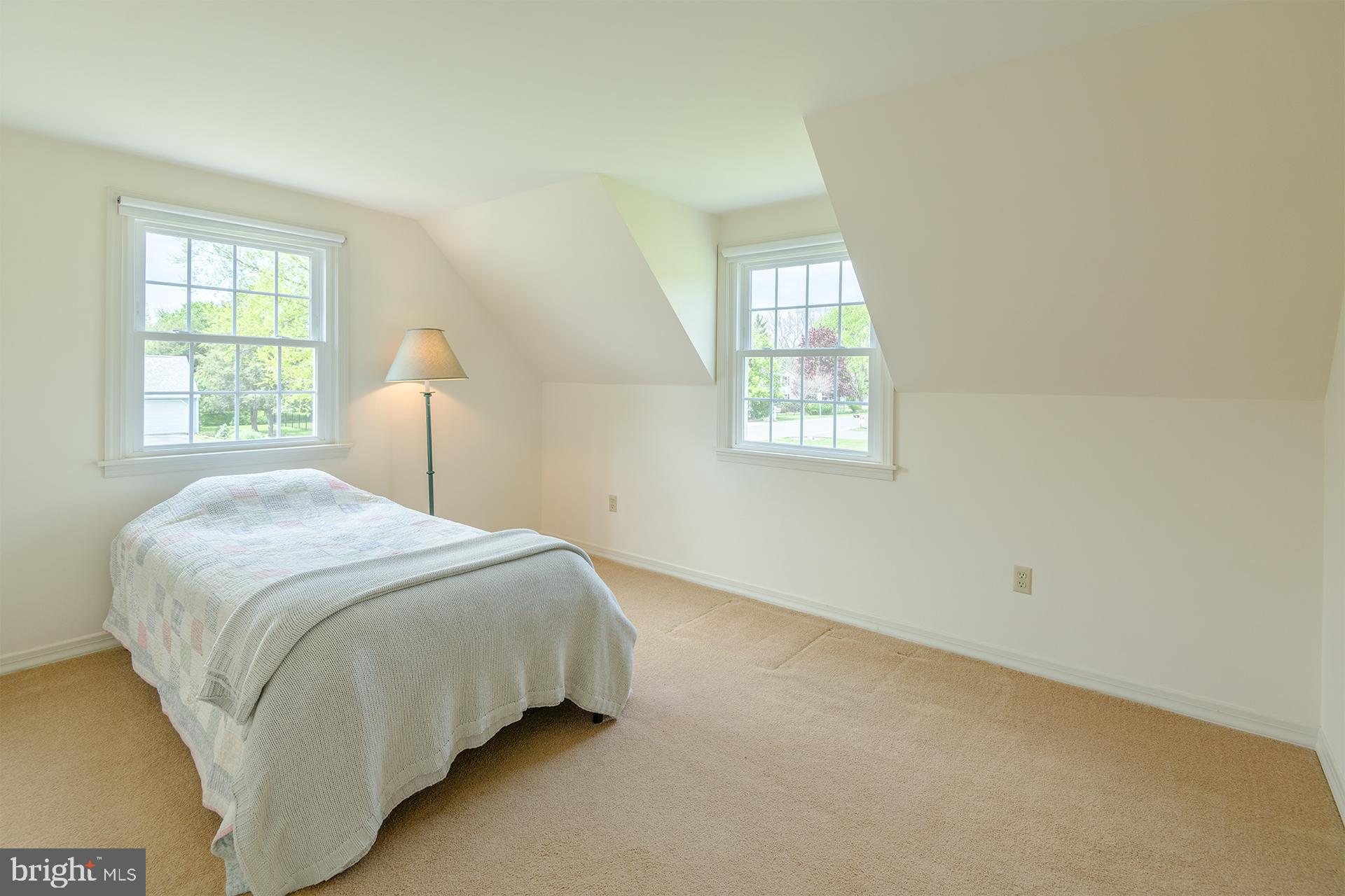 CENTRE HILLS - Residential
