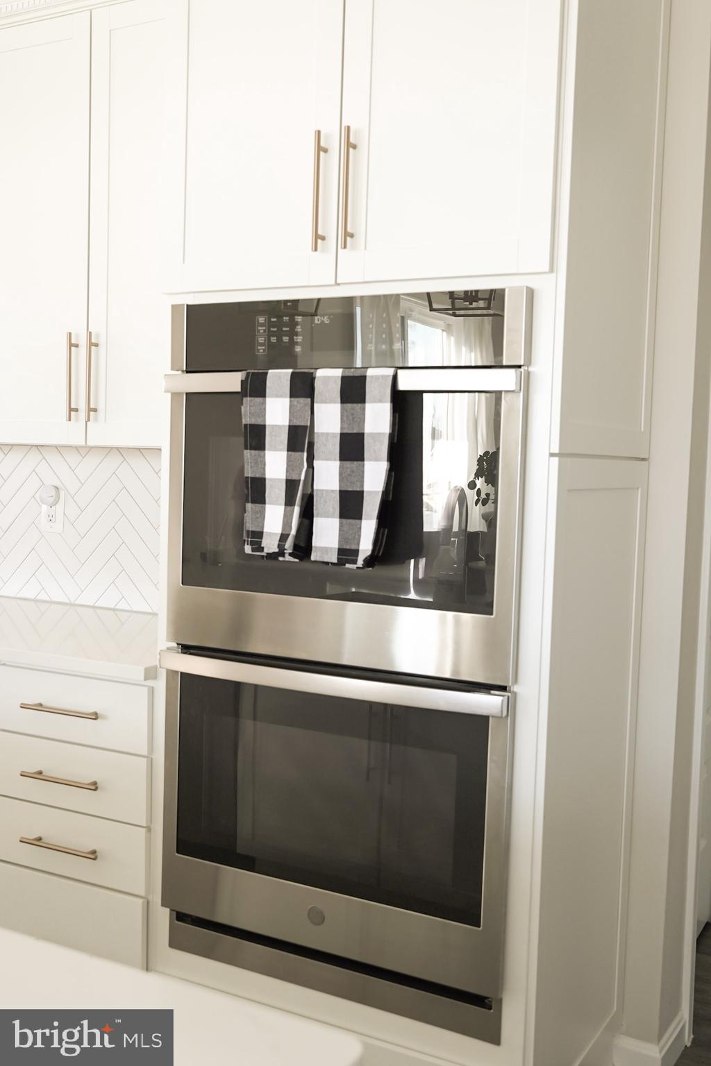 HAGERS CROSSING - Residential